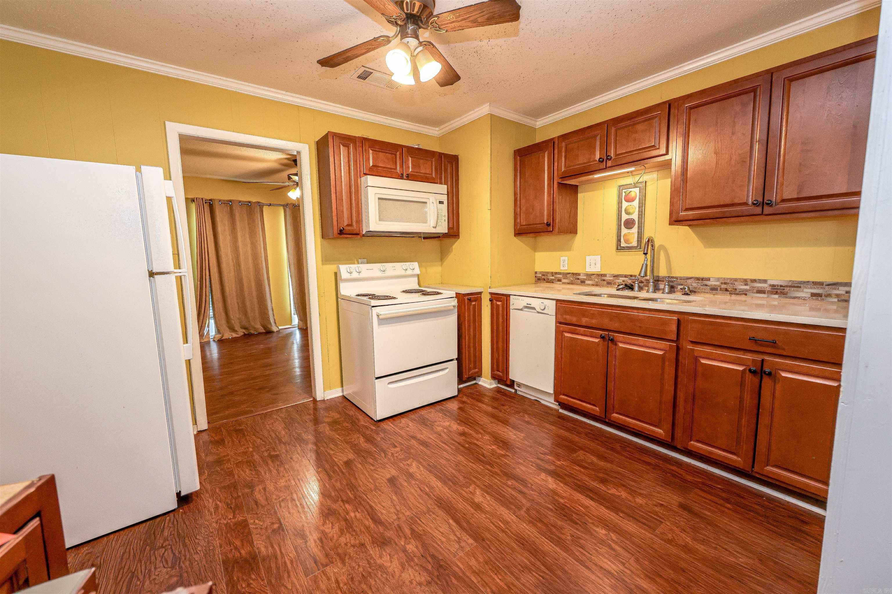 5020 Lynn Lane Property Photo 13