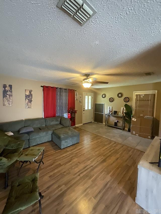 9 Mockingbird Lane Property Photo 9
