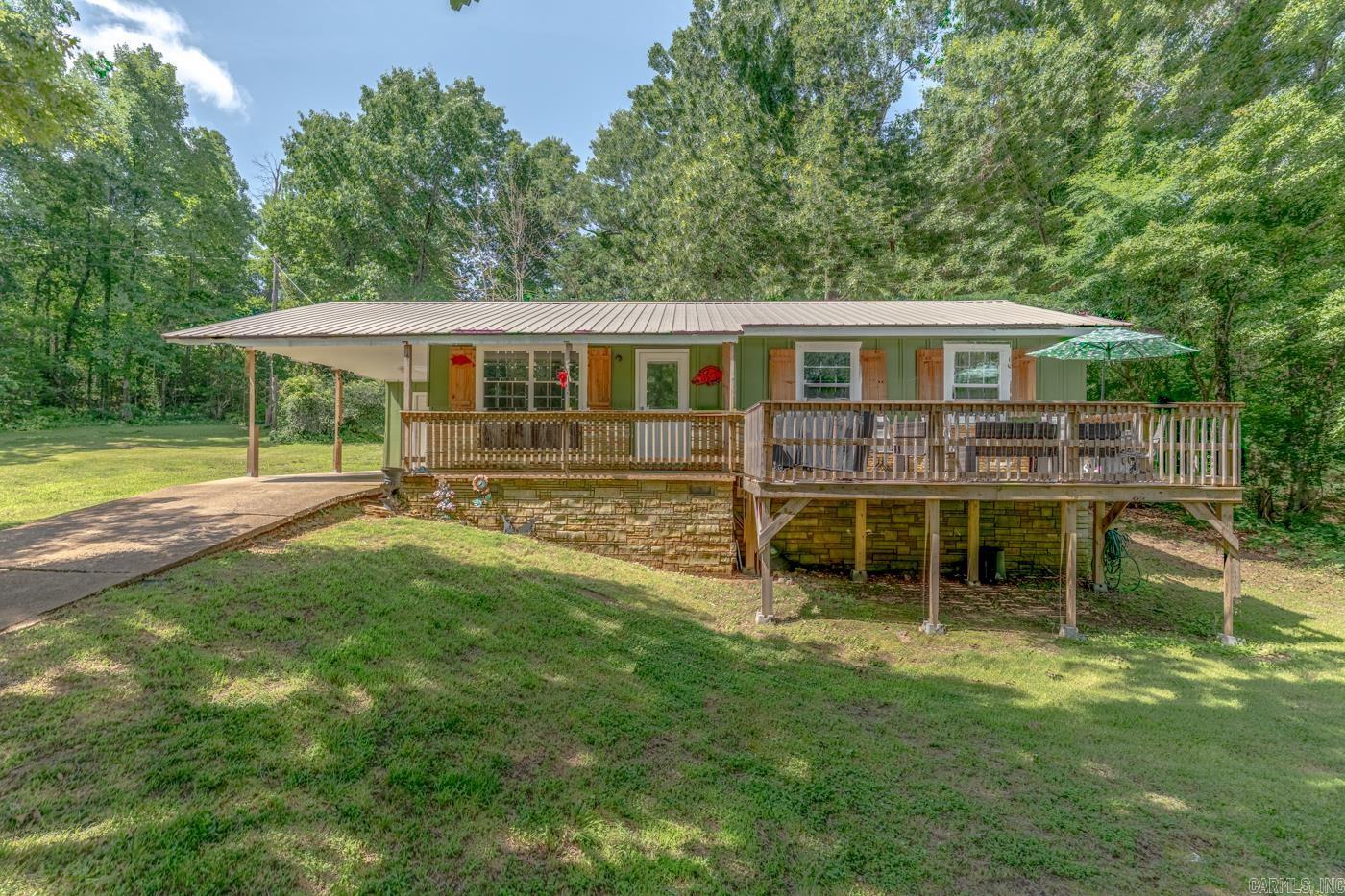 407 Dove Ln Property Photo 1