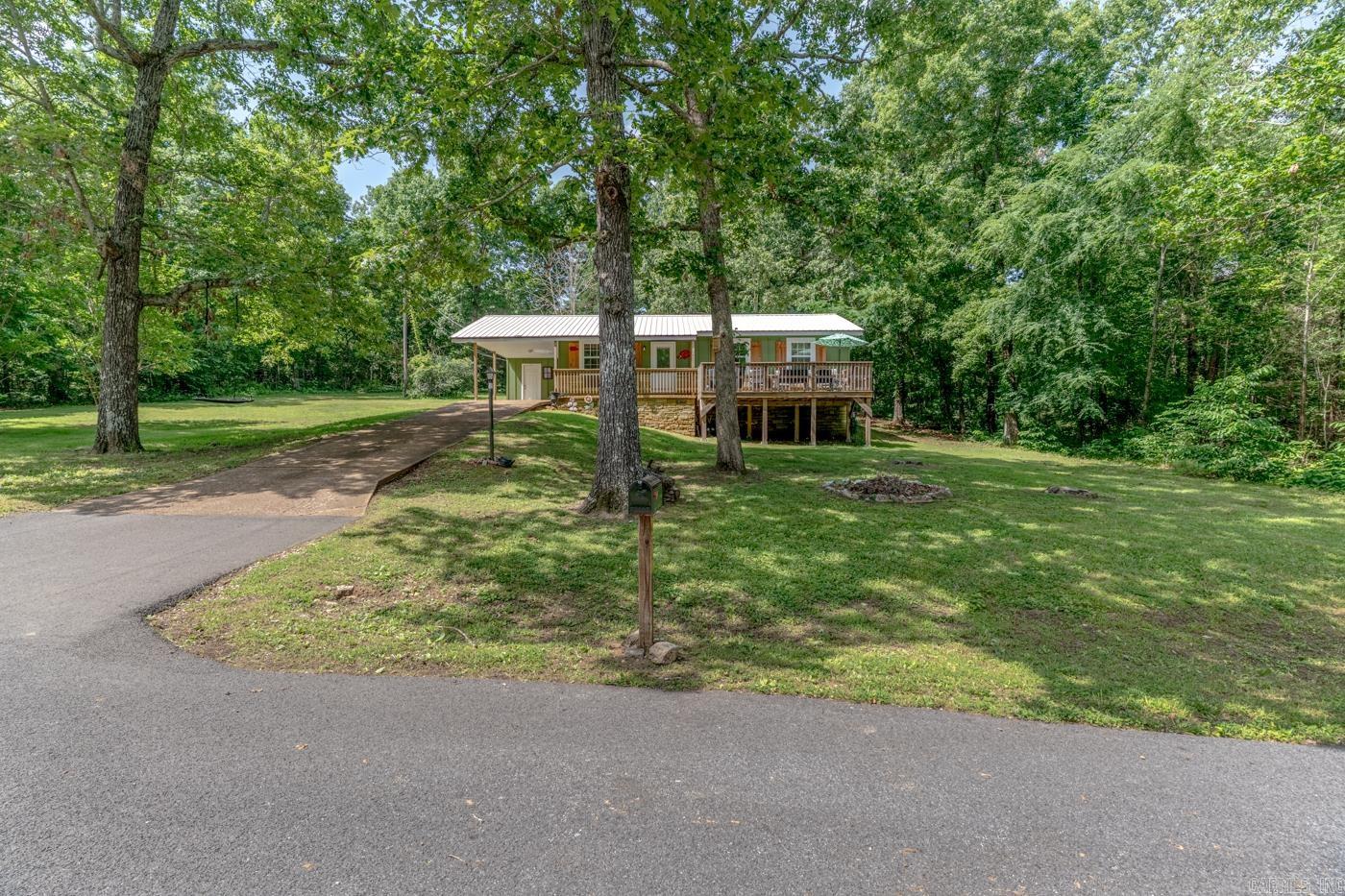 407 Dove Ln Property Photo 5