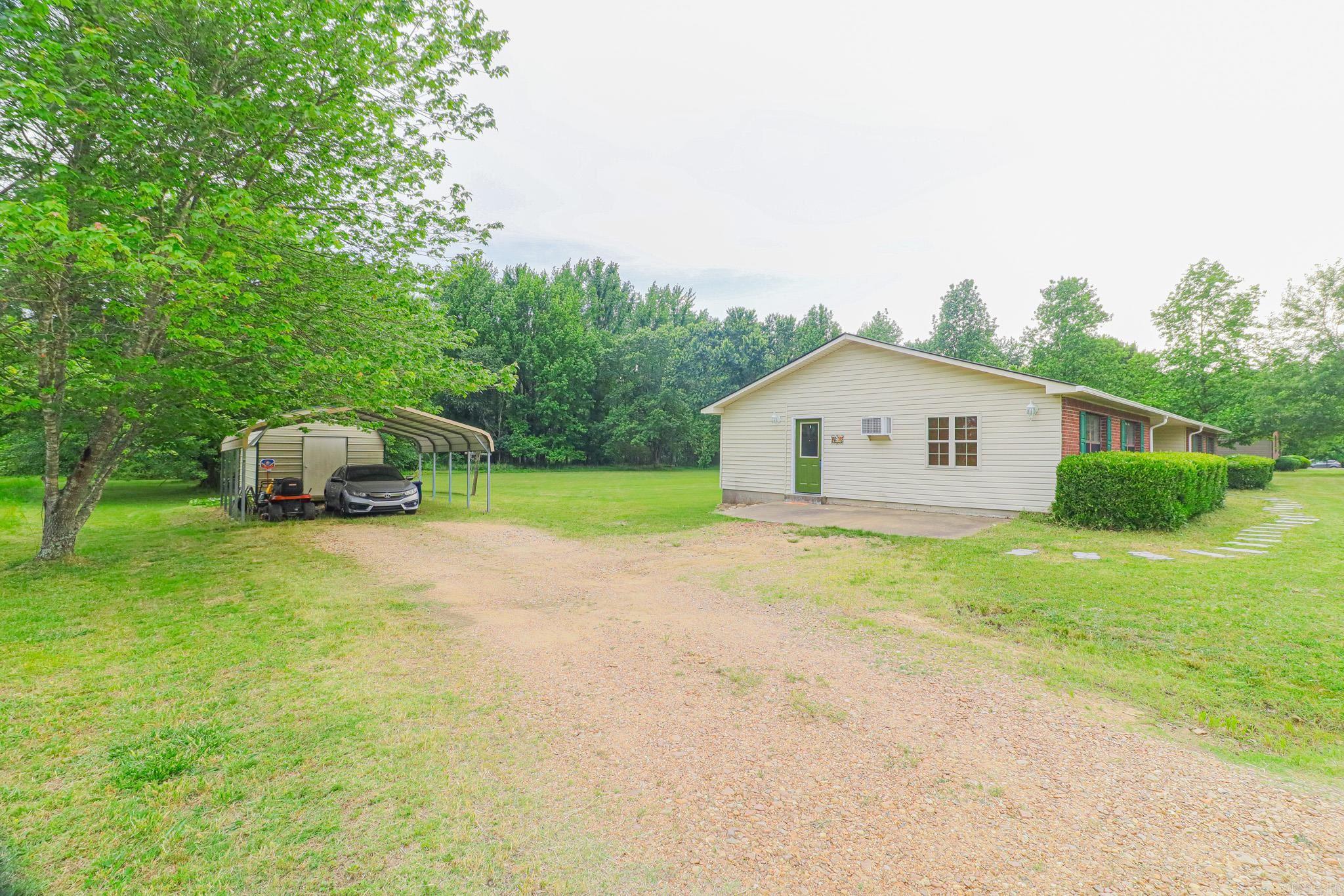 404 County Road 723 Property Photo 36