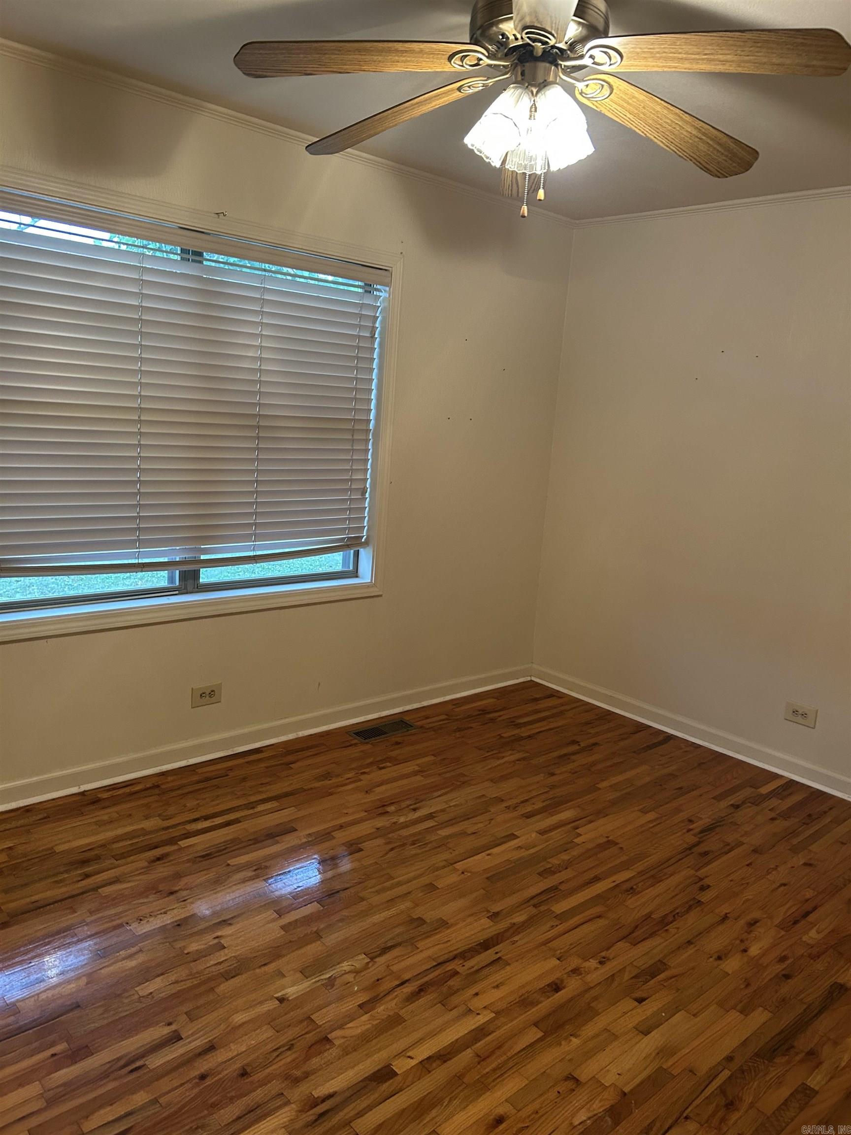 409 S Greenville Property Photo 6