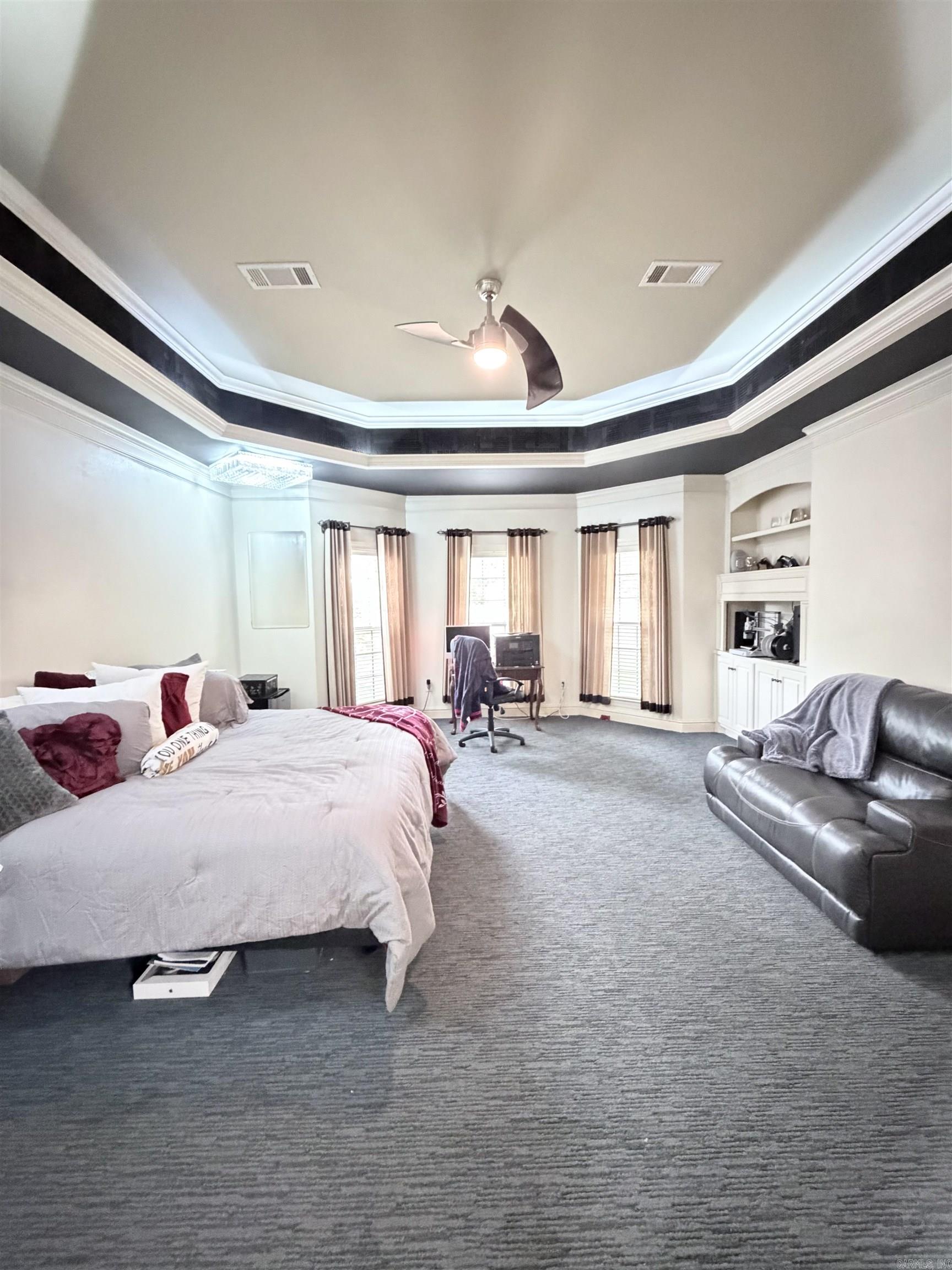 1916 Oakbrook Drive Property Photo 11