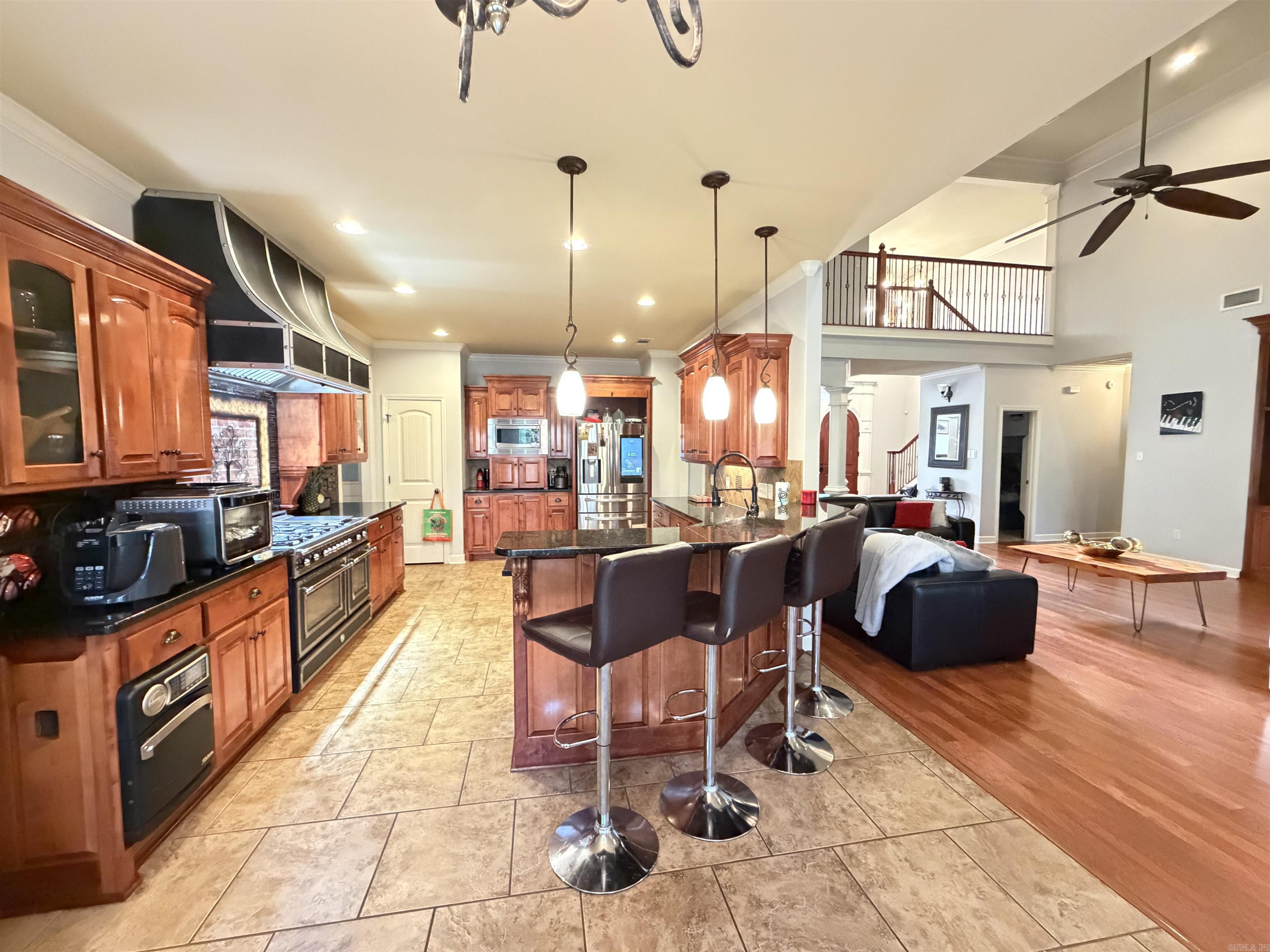 1916 Oakbrook Drive Property Photo 13