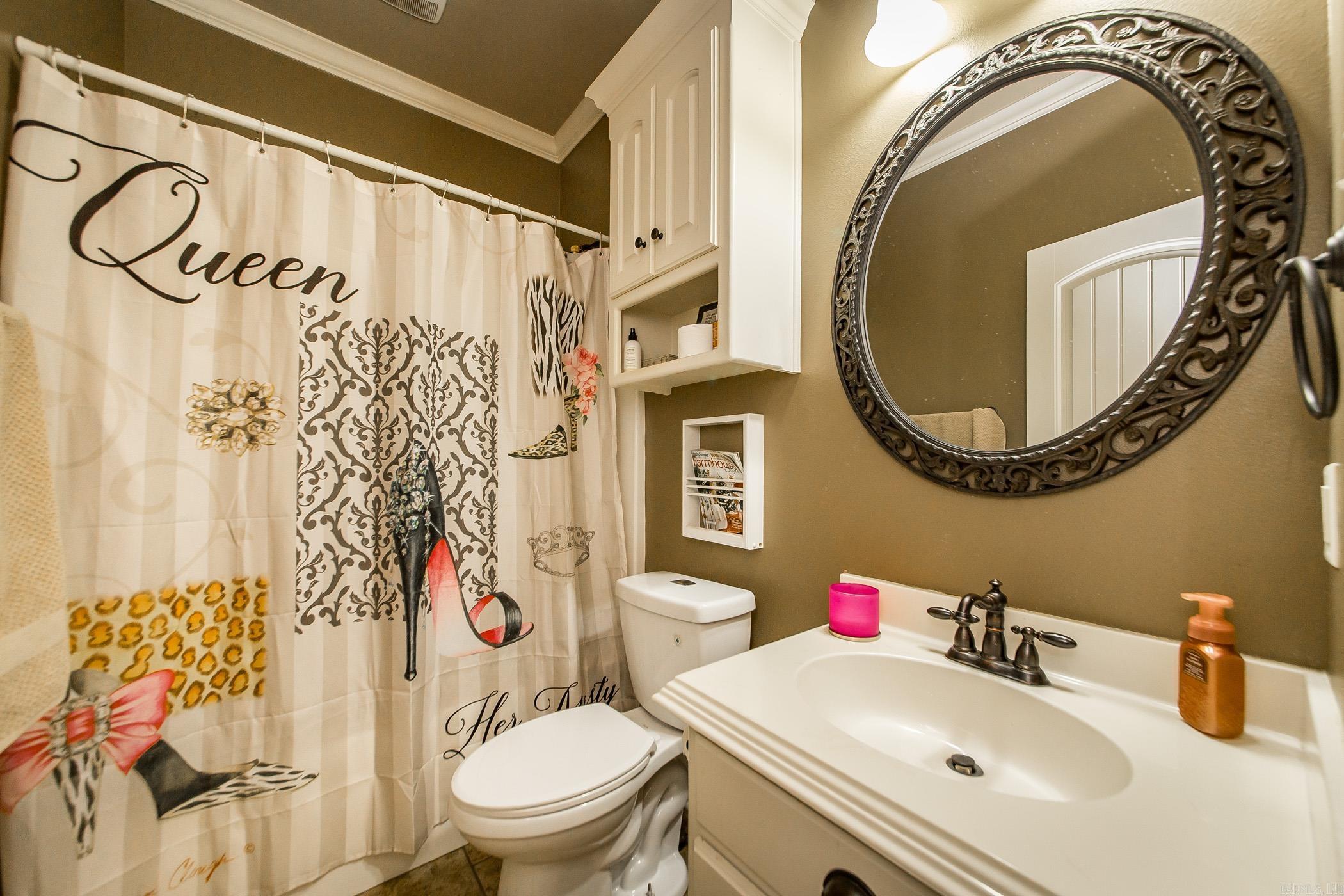 1916 Oakbrook Drive Property Photo 16