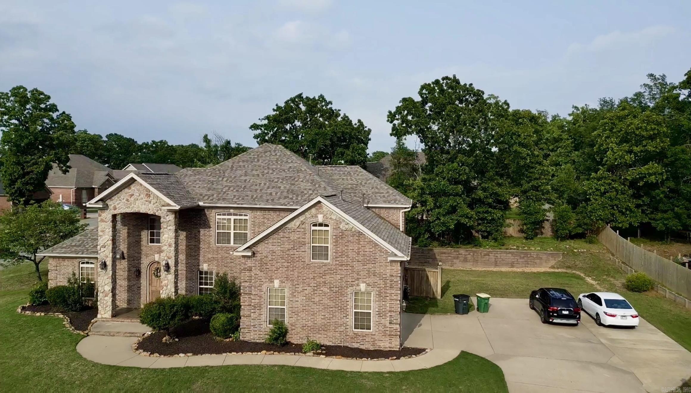 1916 Oakbrook Drive Property Photo 31