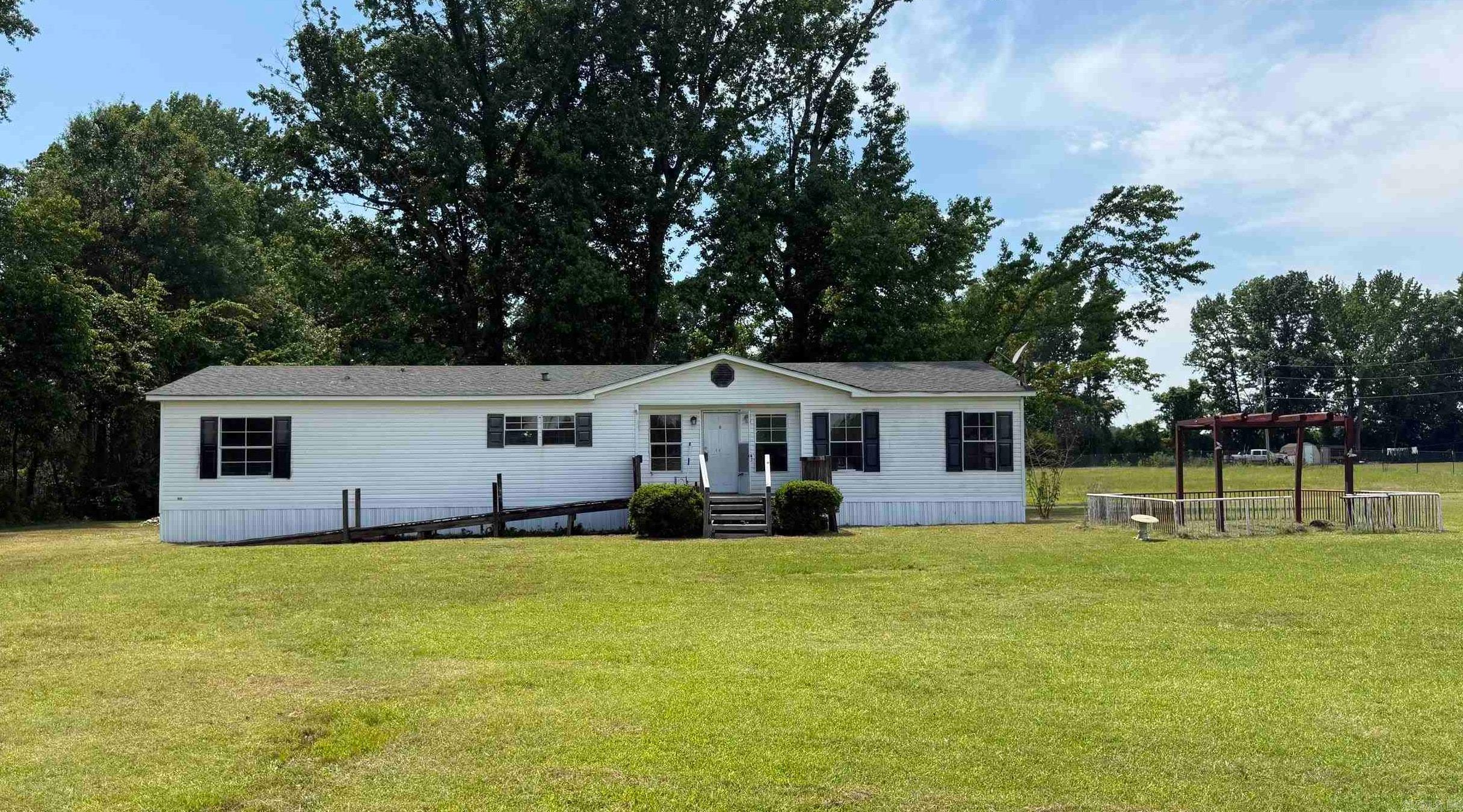 344 Mcfadden Road Property Photo 1