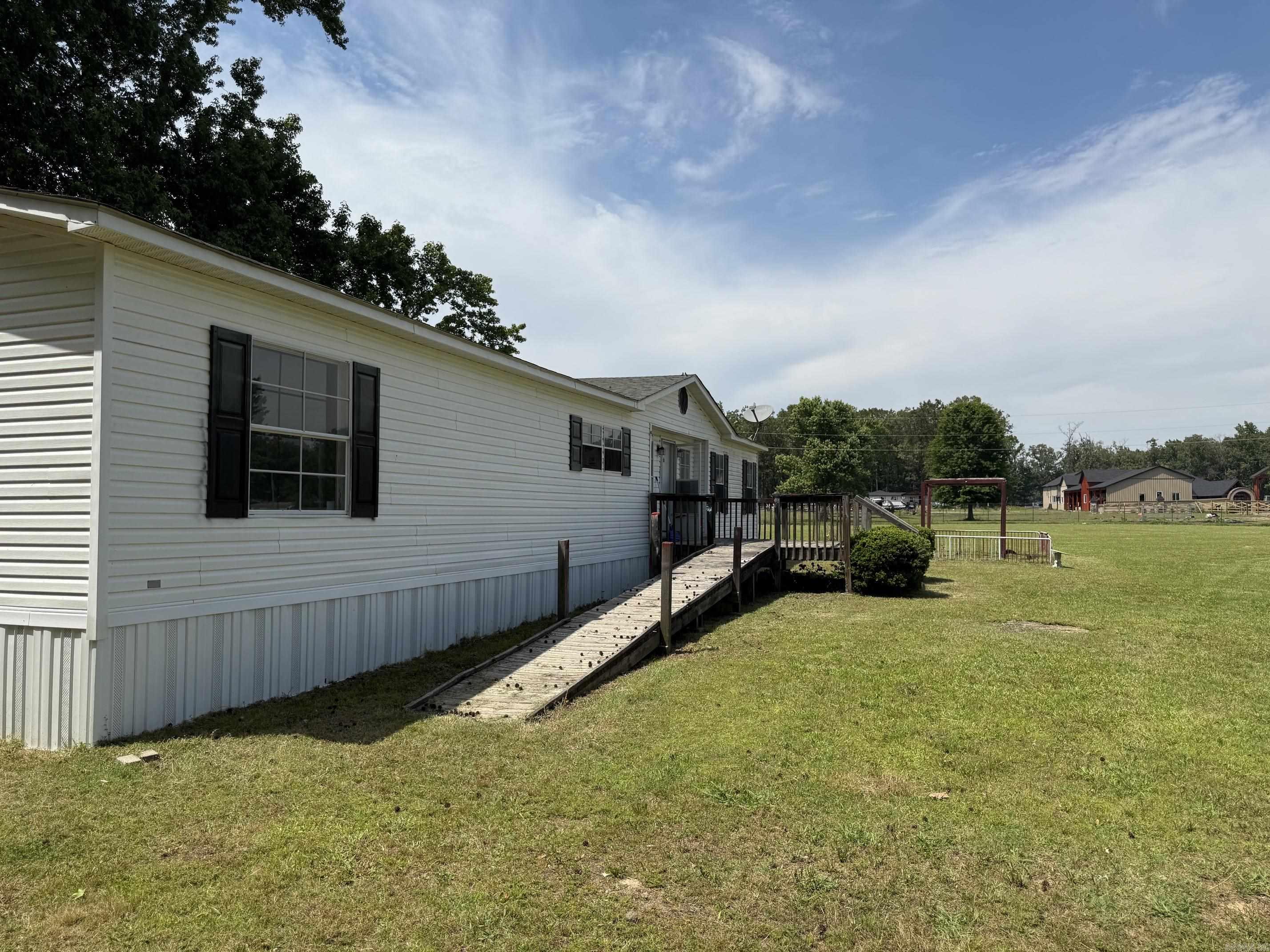344 Mcfadden Road Property Photo 7