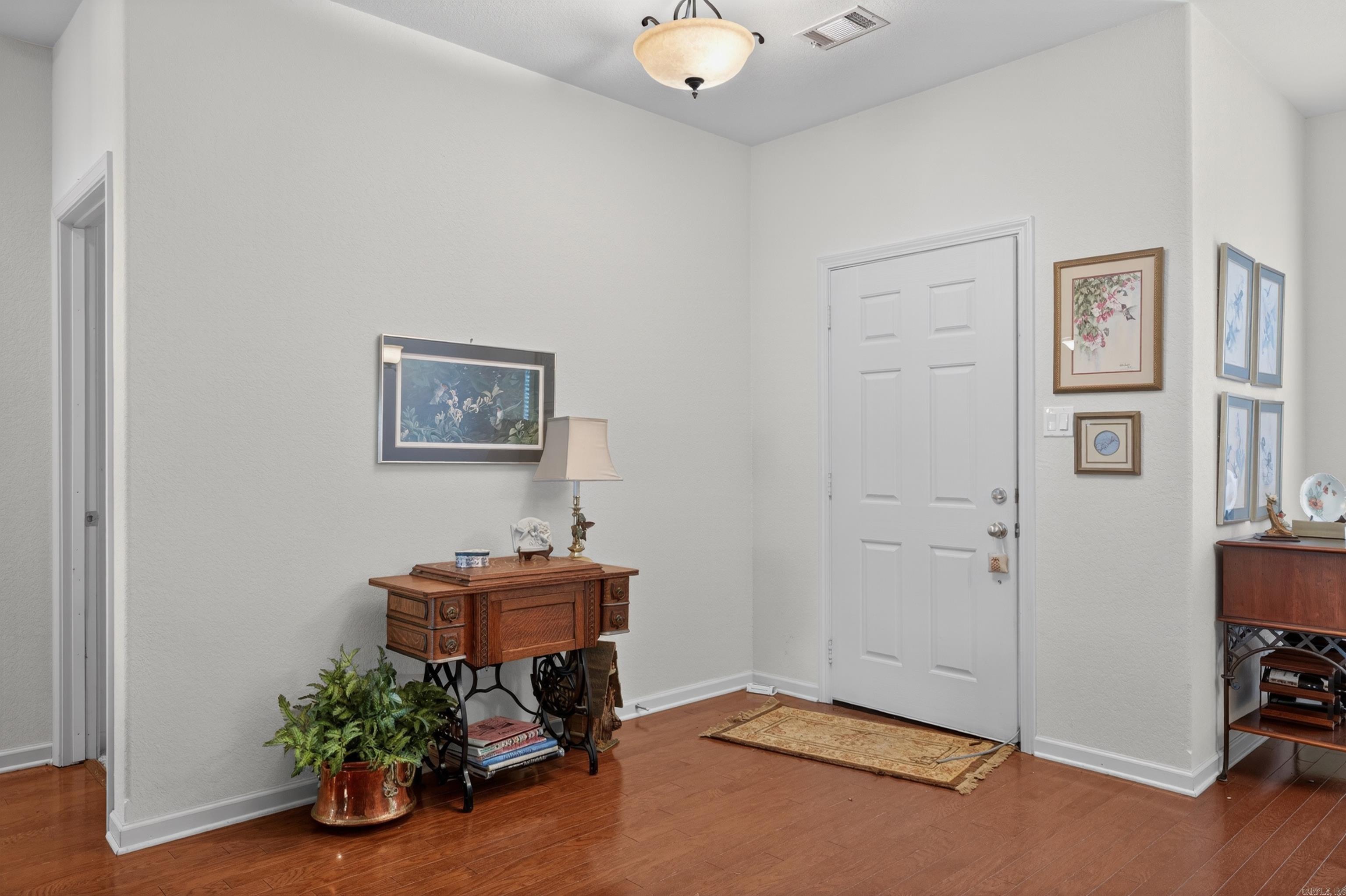 114 Sand Pebble Property Photo 24