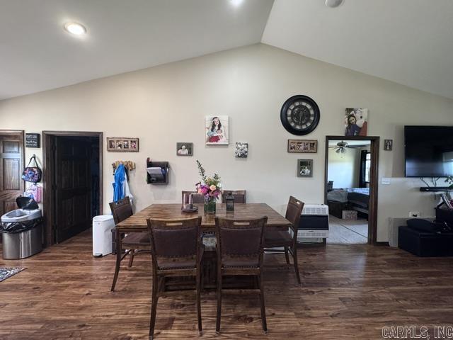 711 E Red Barn Road Property Photo 4