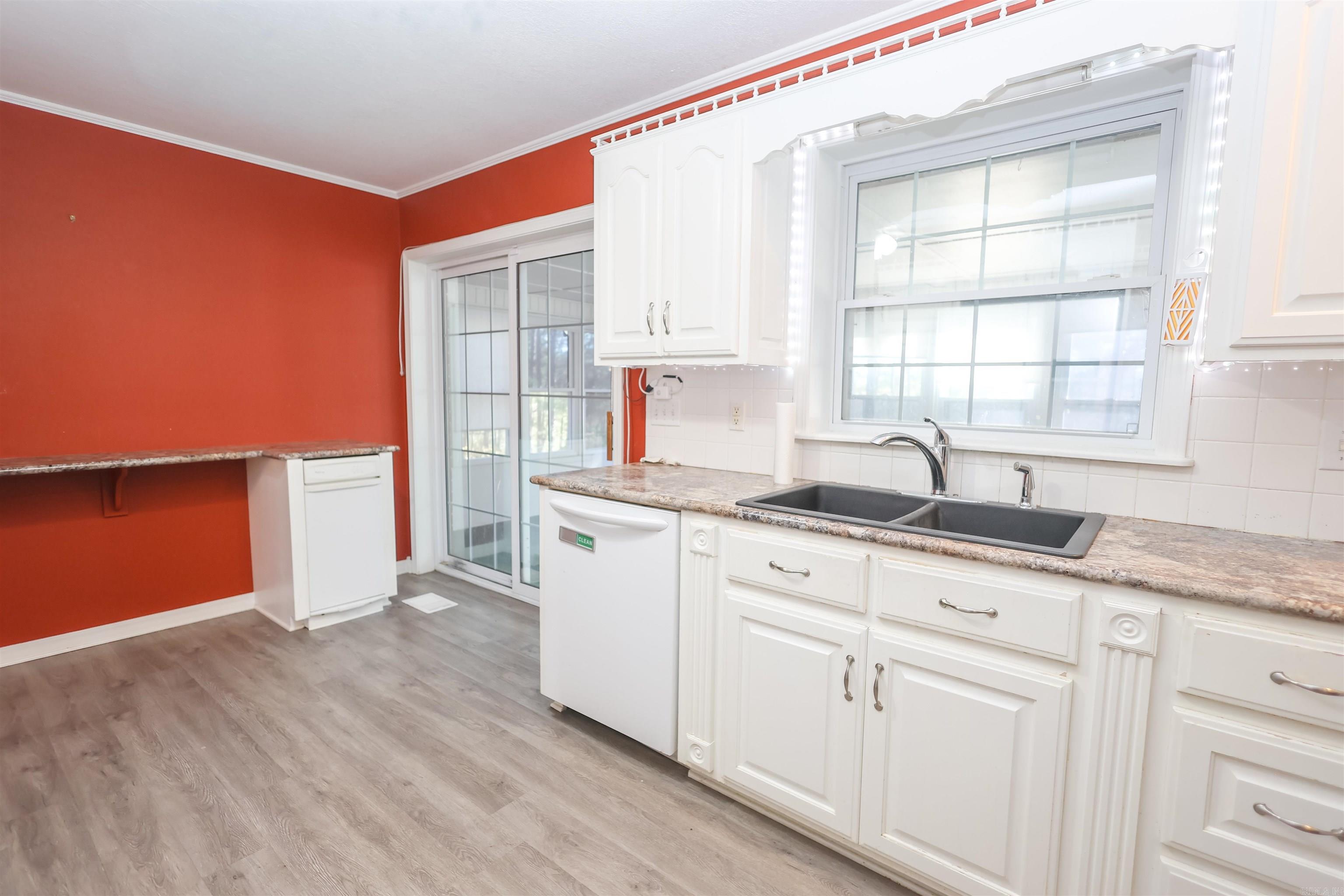 221 Perry Street Property Photo 7