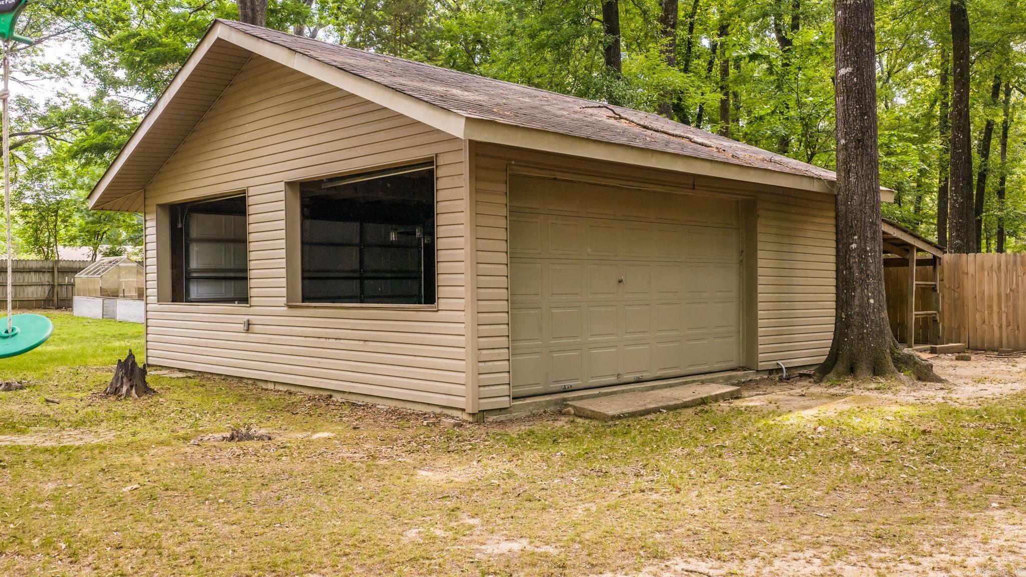 38 White Oak Dr Property Photo 32