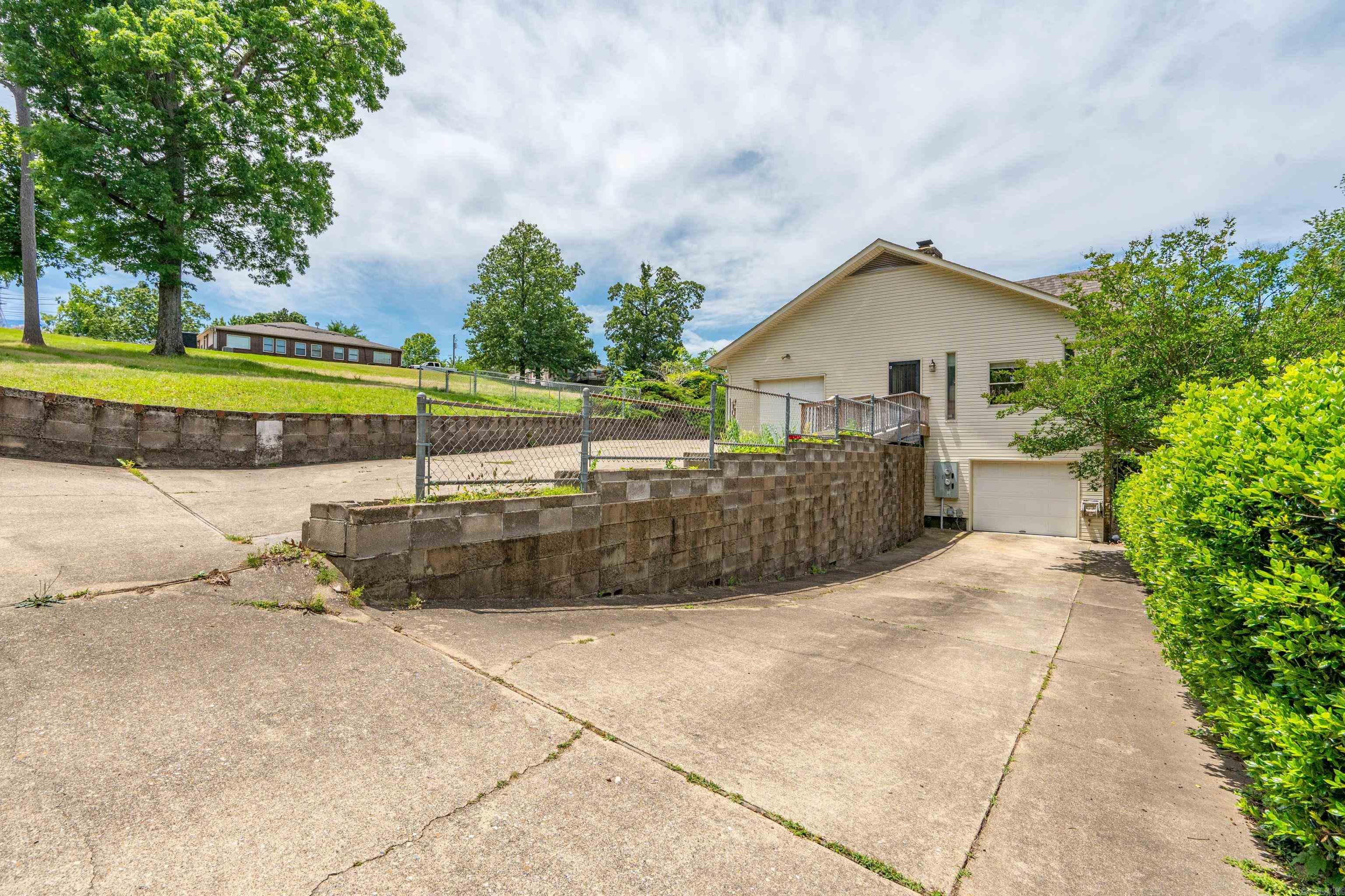 122 Havelock Place Property Photo 3