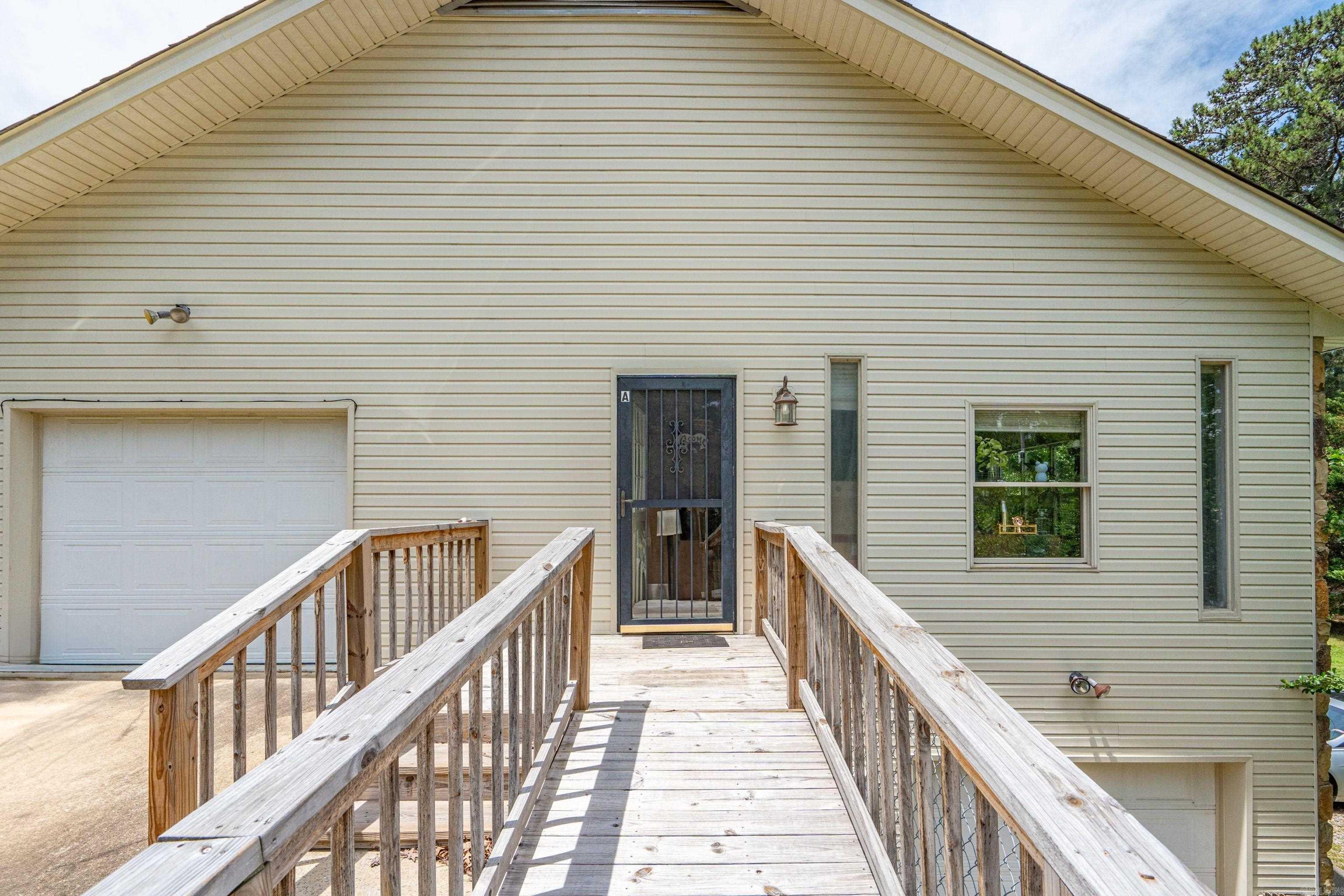 122 Havelock Place Property Photo 4
