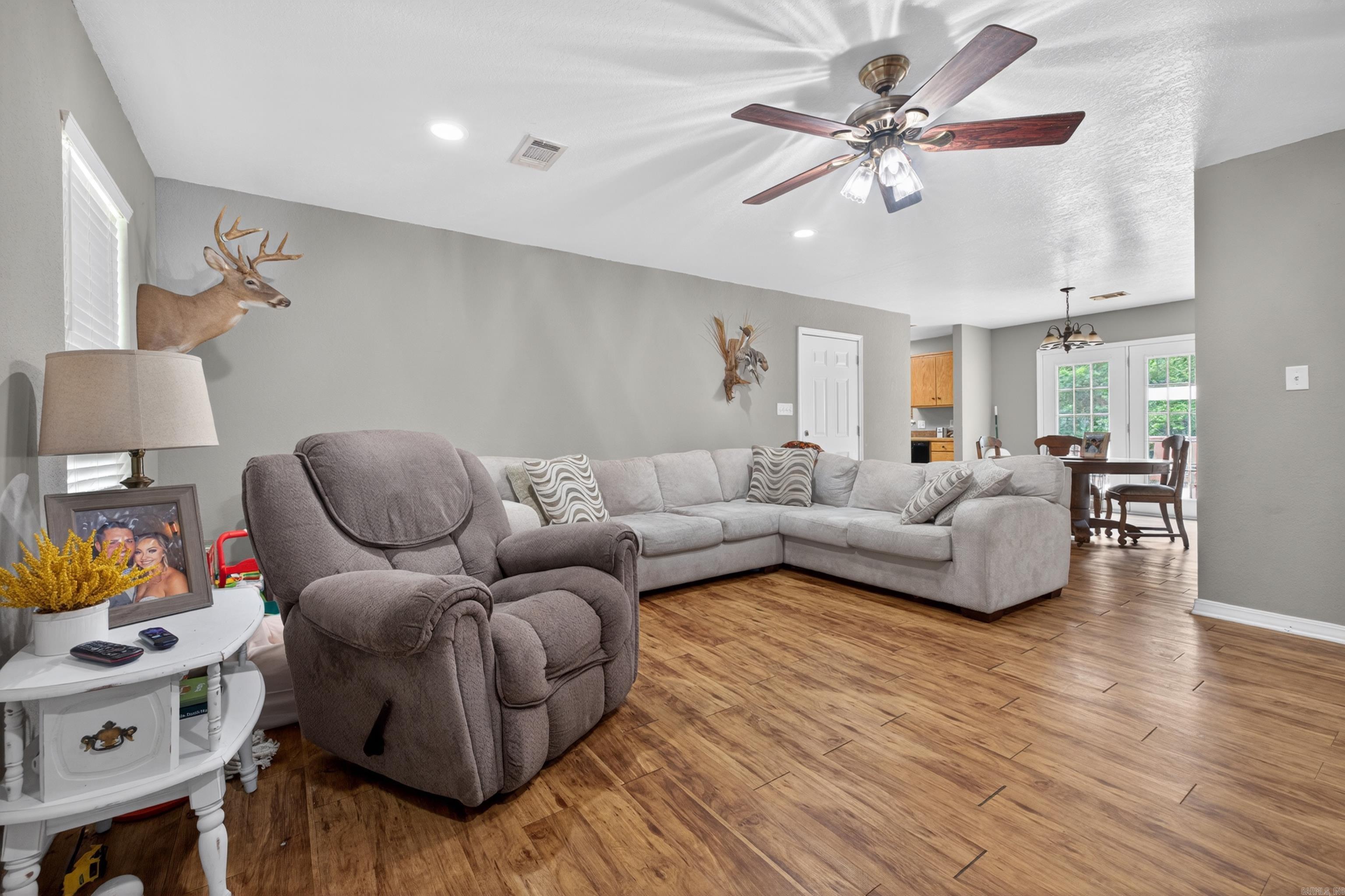 13 Foxwood Street Property Photo 2