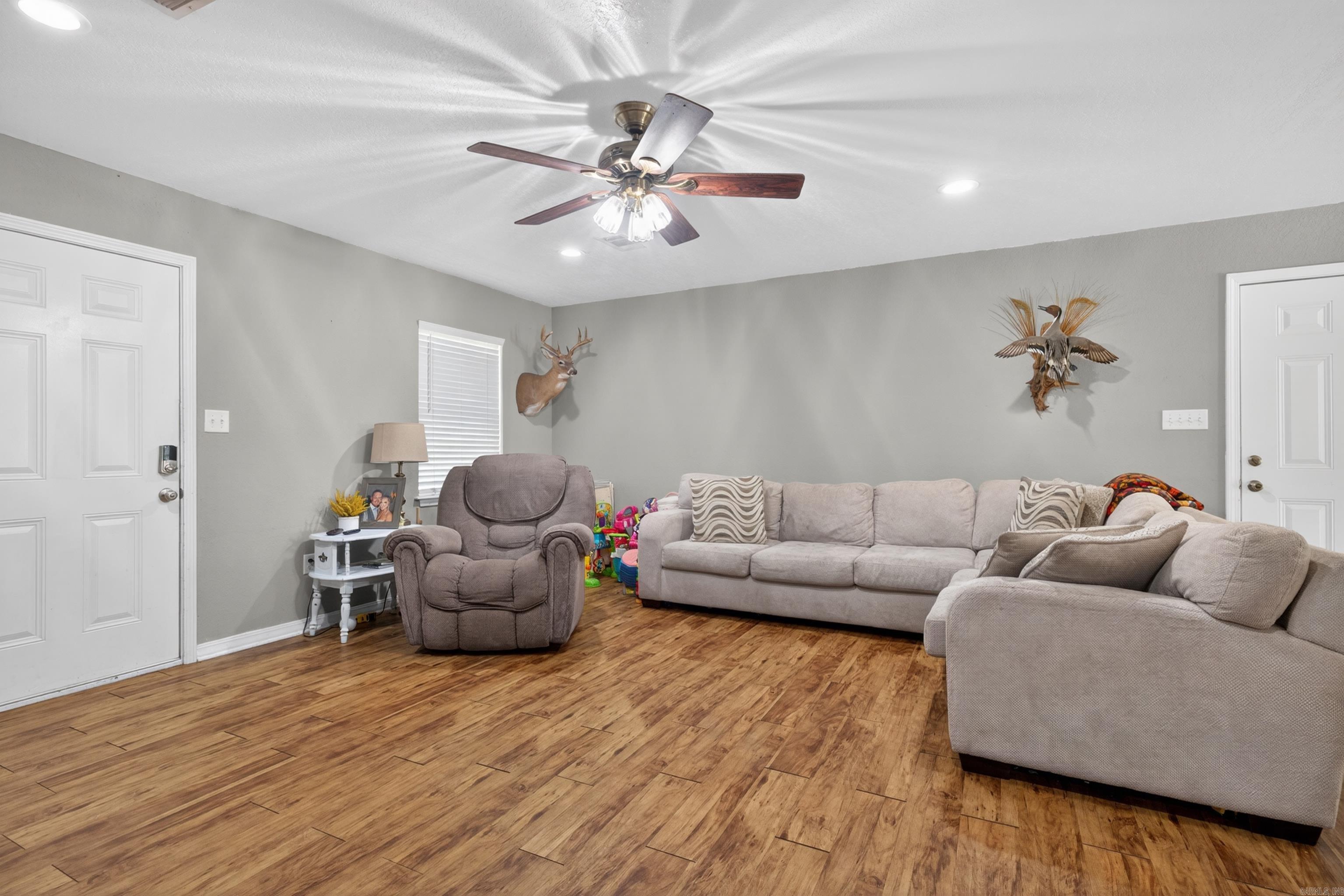 13 Foxwood Street Property Photo 3