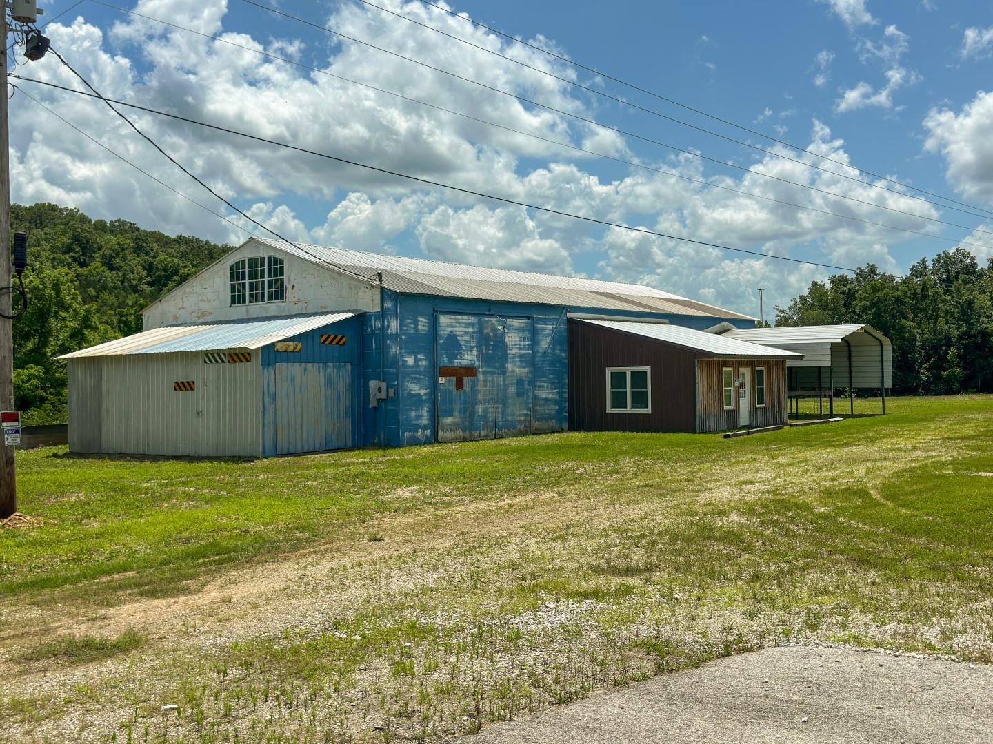 2275 Highway 63 Property Photo 15