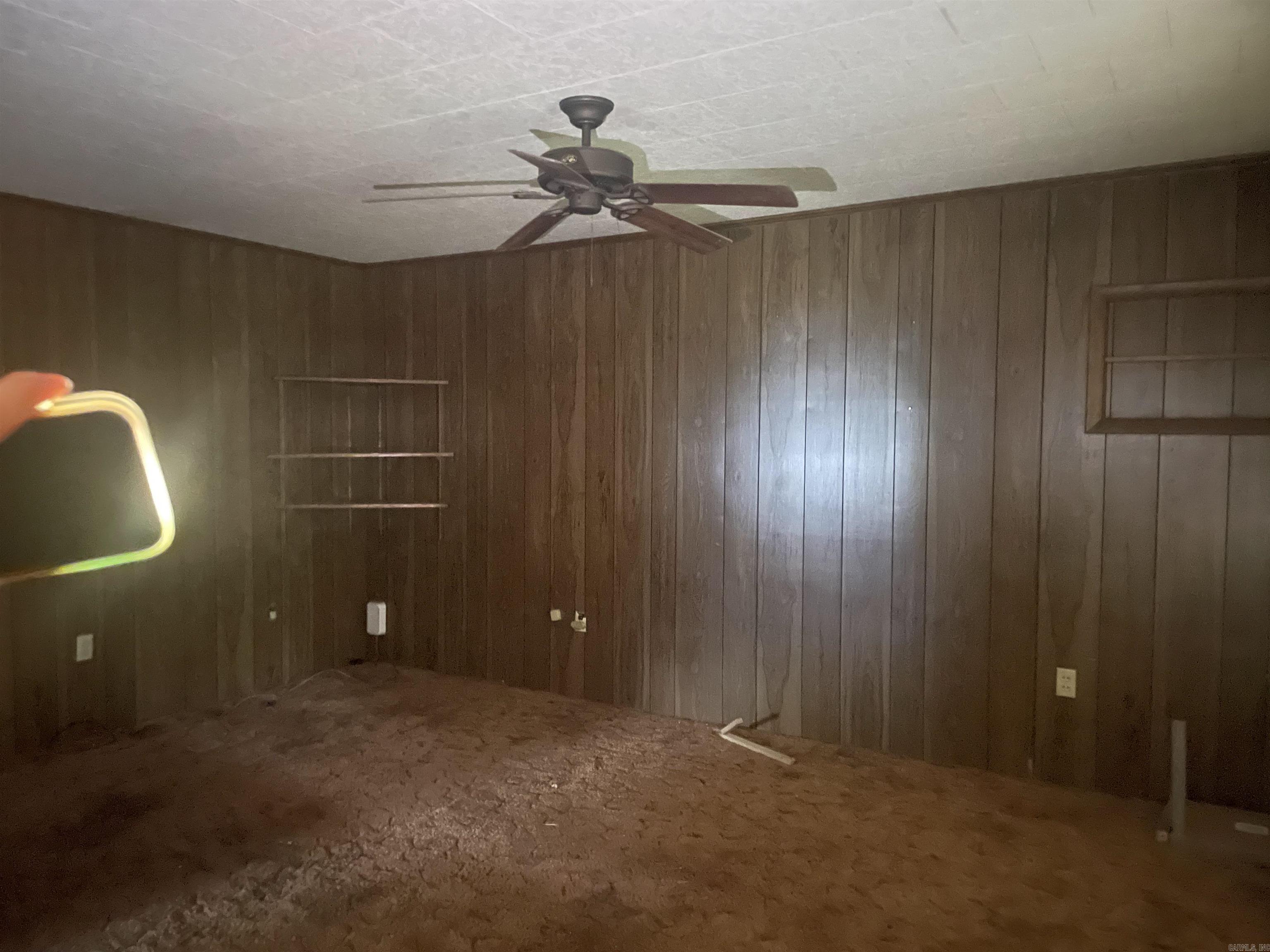 511 W 1st Street Property Photo 7