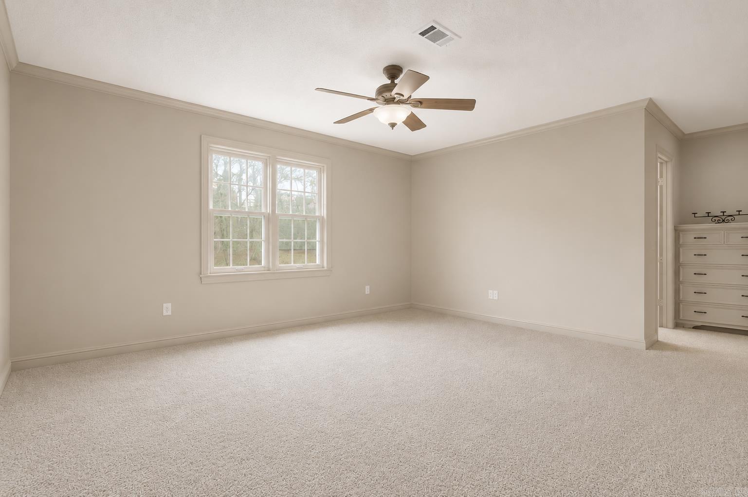 514 Cambridge Place Drive Property Photo 16