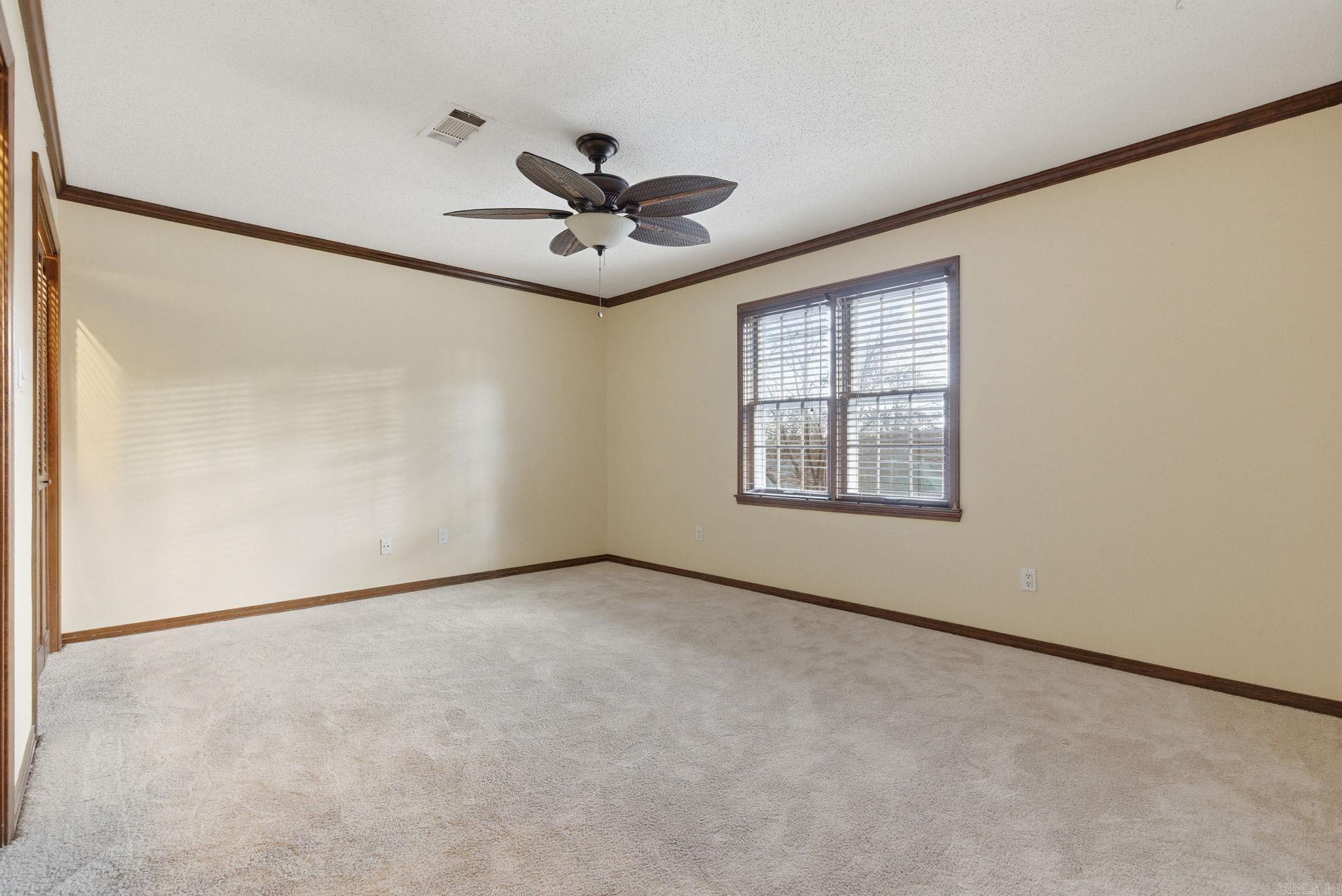 514 Cambridge Place Drive Property Photo 27