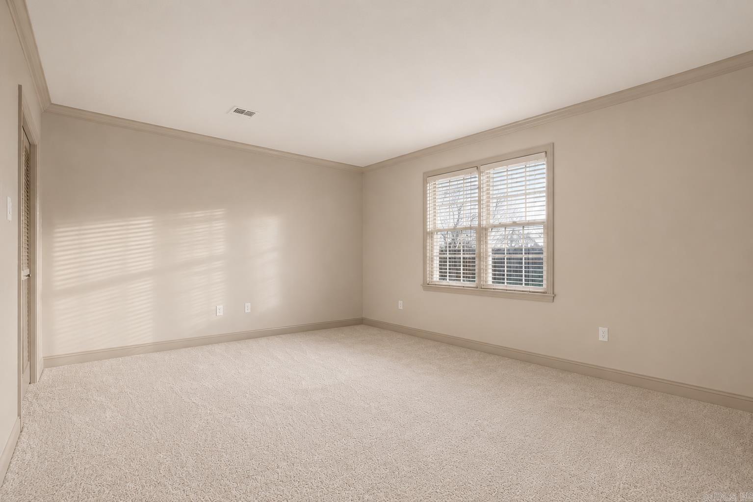 514 Cambridge Place Drive Property Photo 28