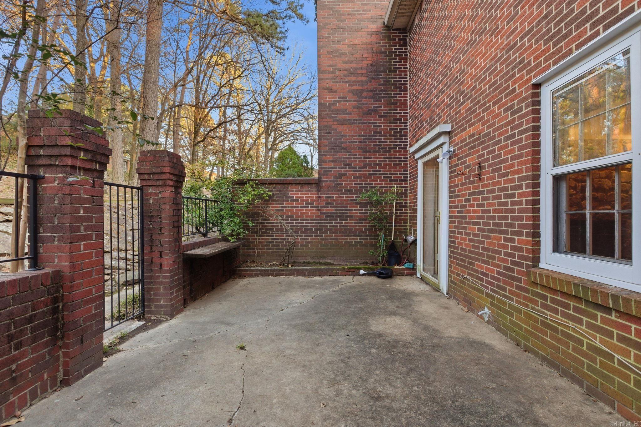 514 Cambridge Place Drive Property Photo 34