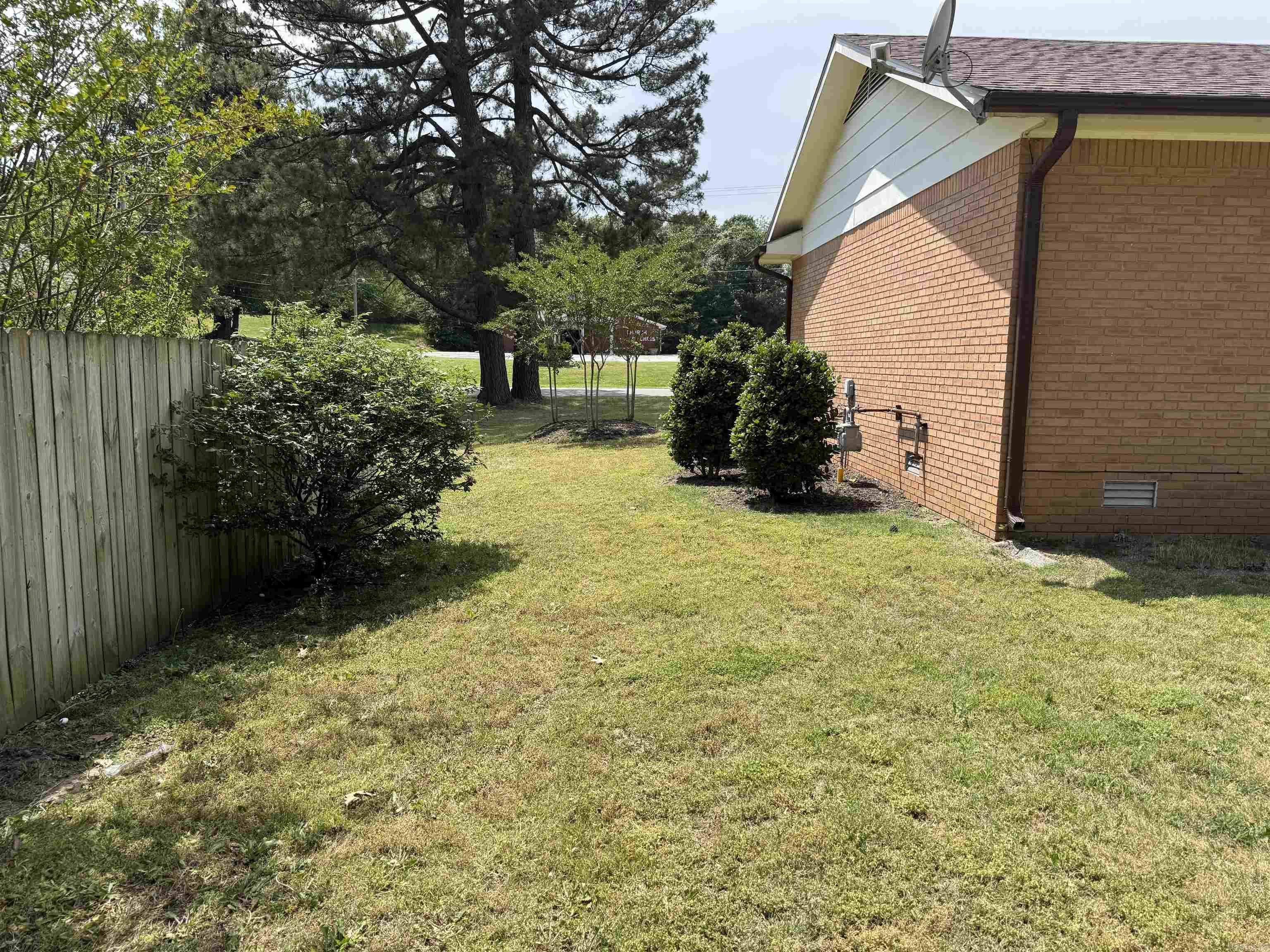 755 N 12th Ave Property Photo 30