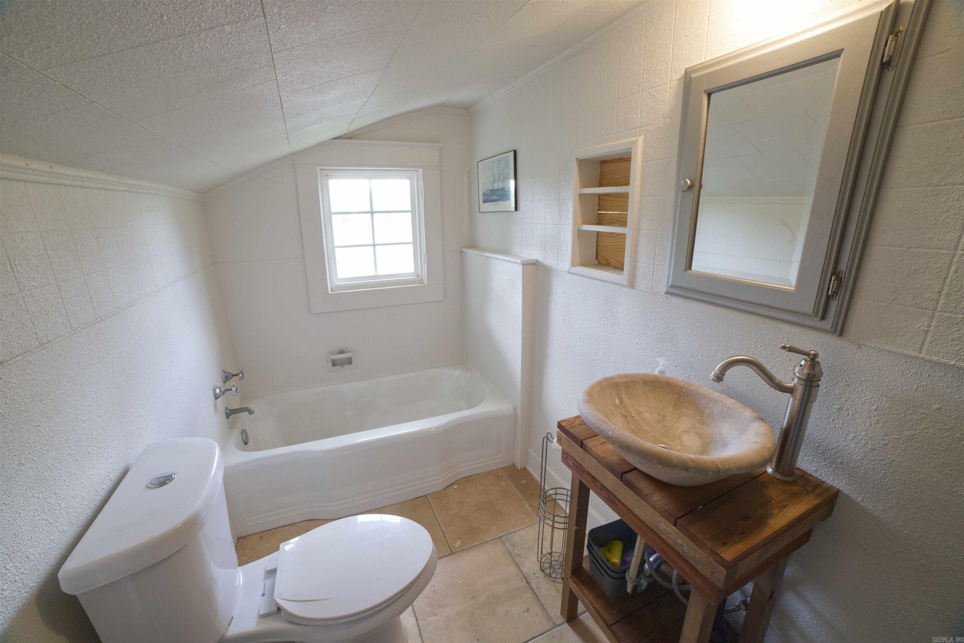 411 Pyburn Property Photo 25