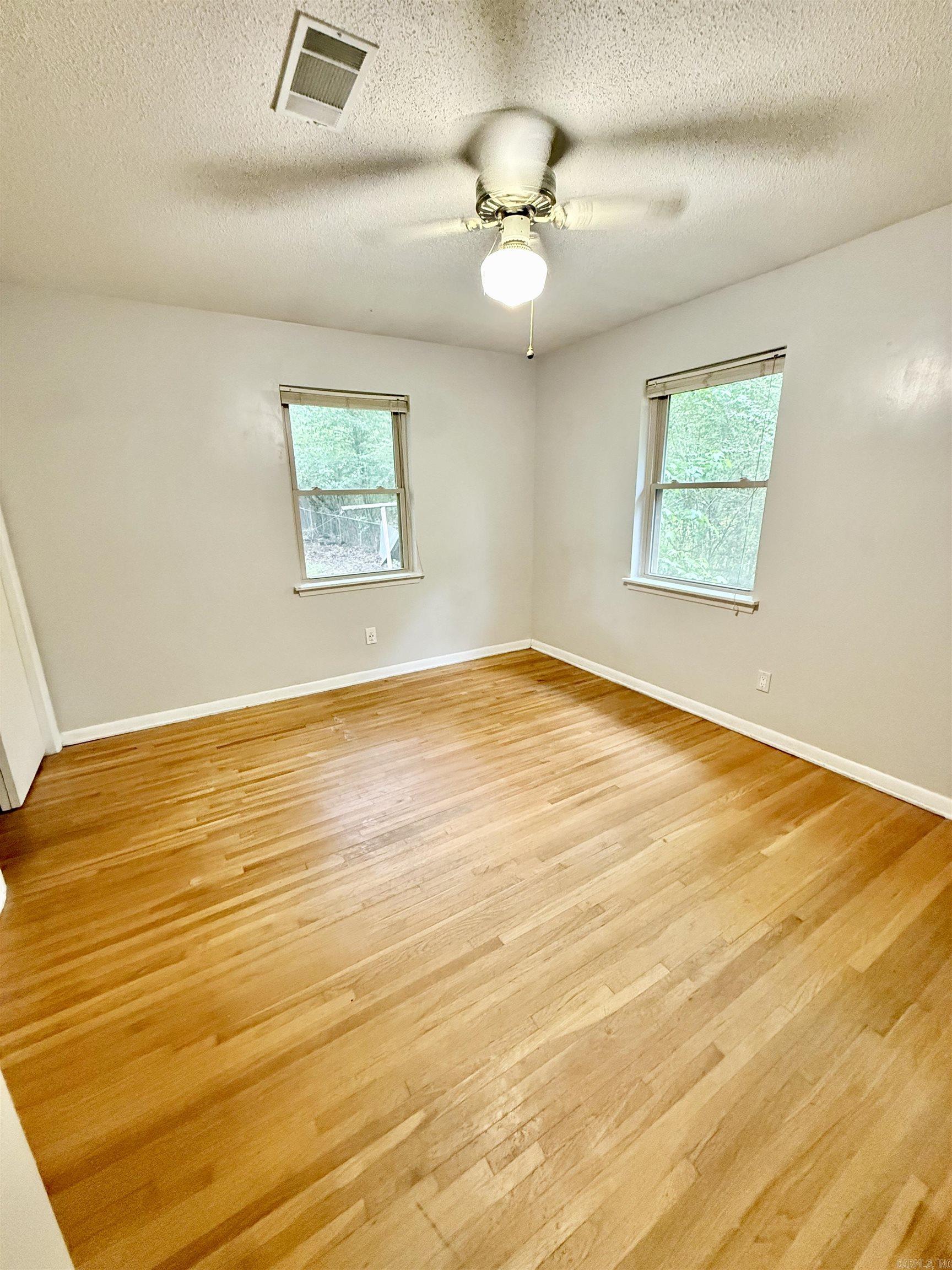 6 Fairfield Drive Property Photo 3
