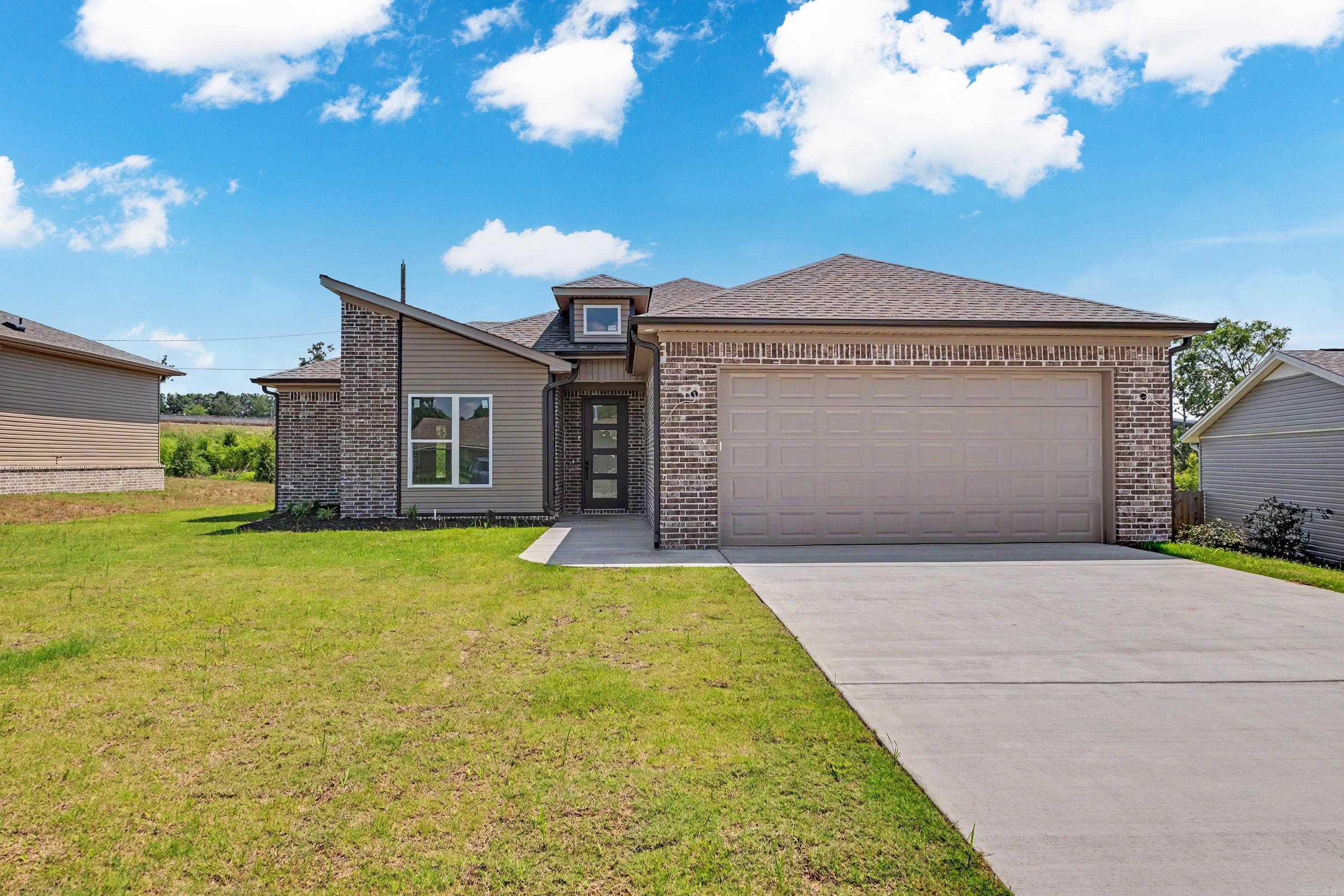 29 Walnut Valley Drive Property Photo 1