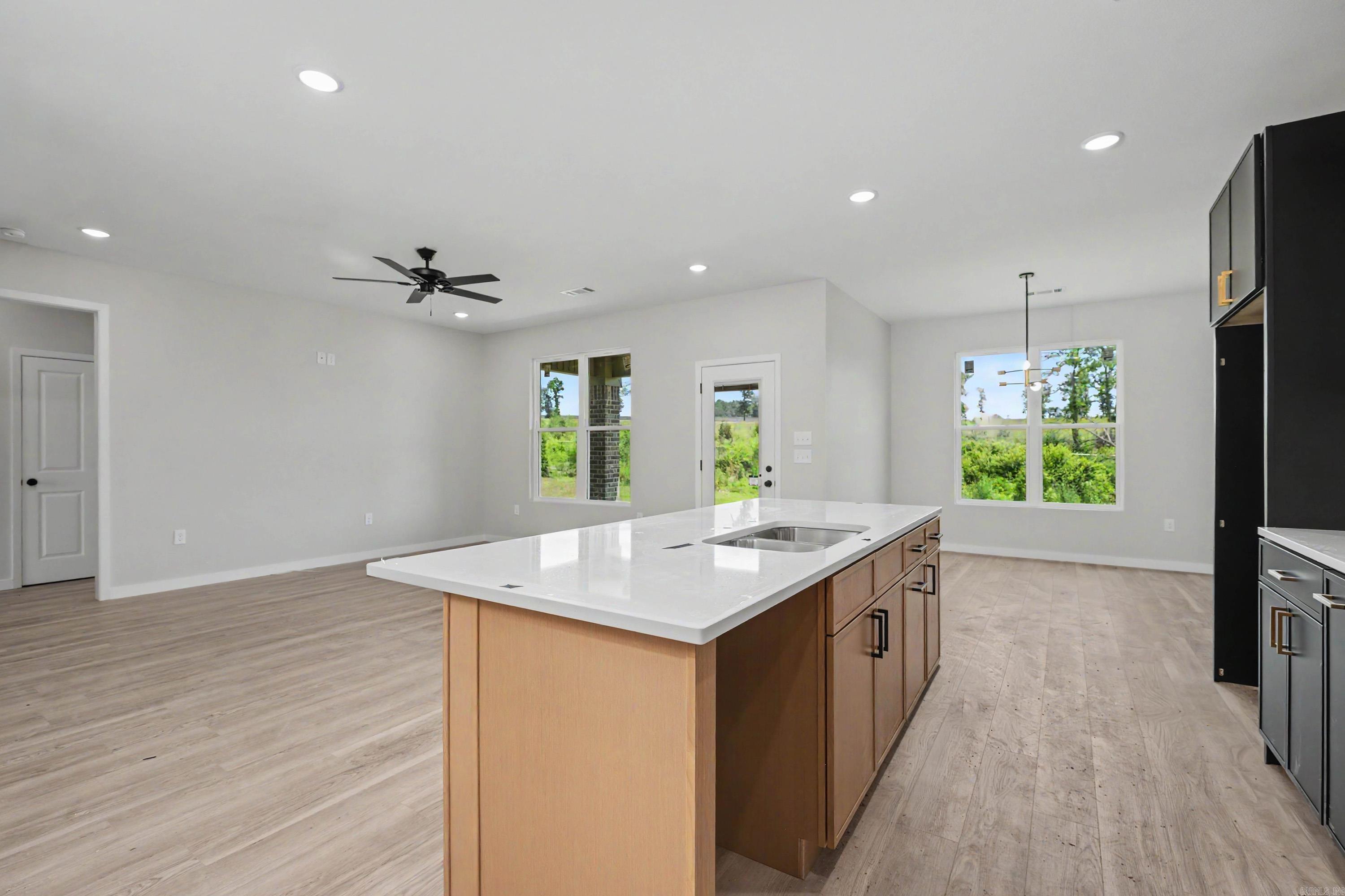 29 Walnut Valley Drive Property Photo 11