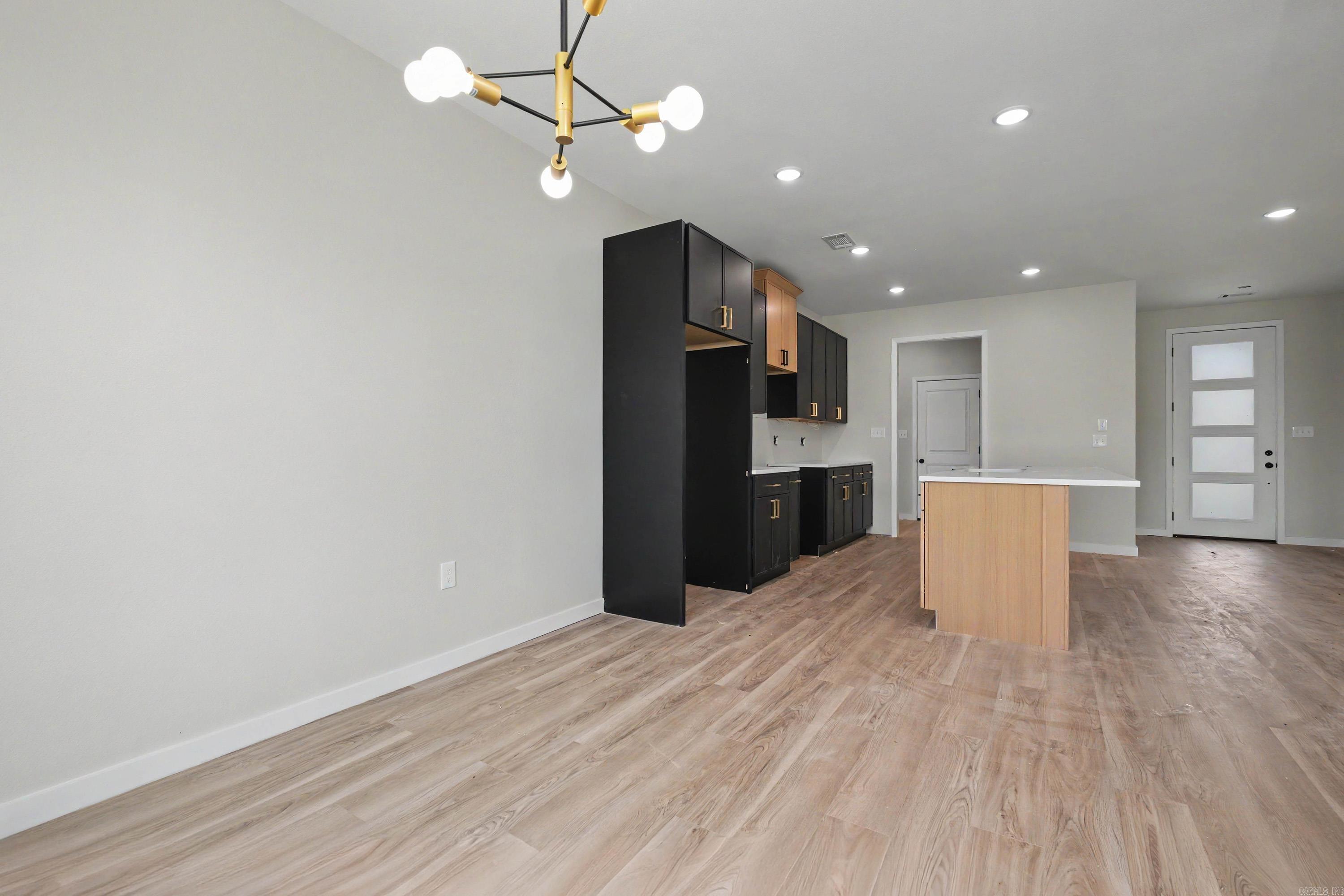 29 Walnut Valley Drive Property Photo 12