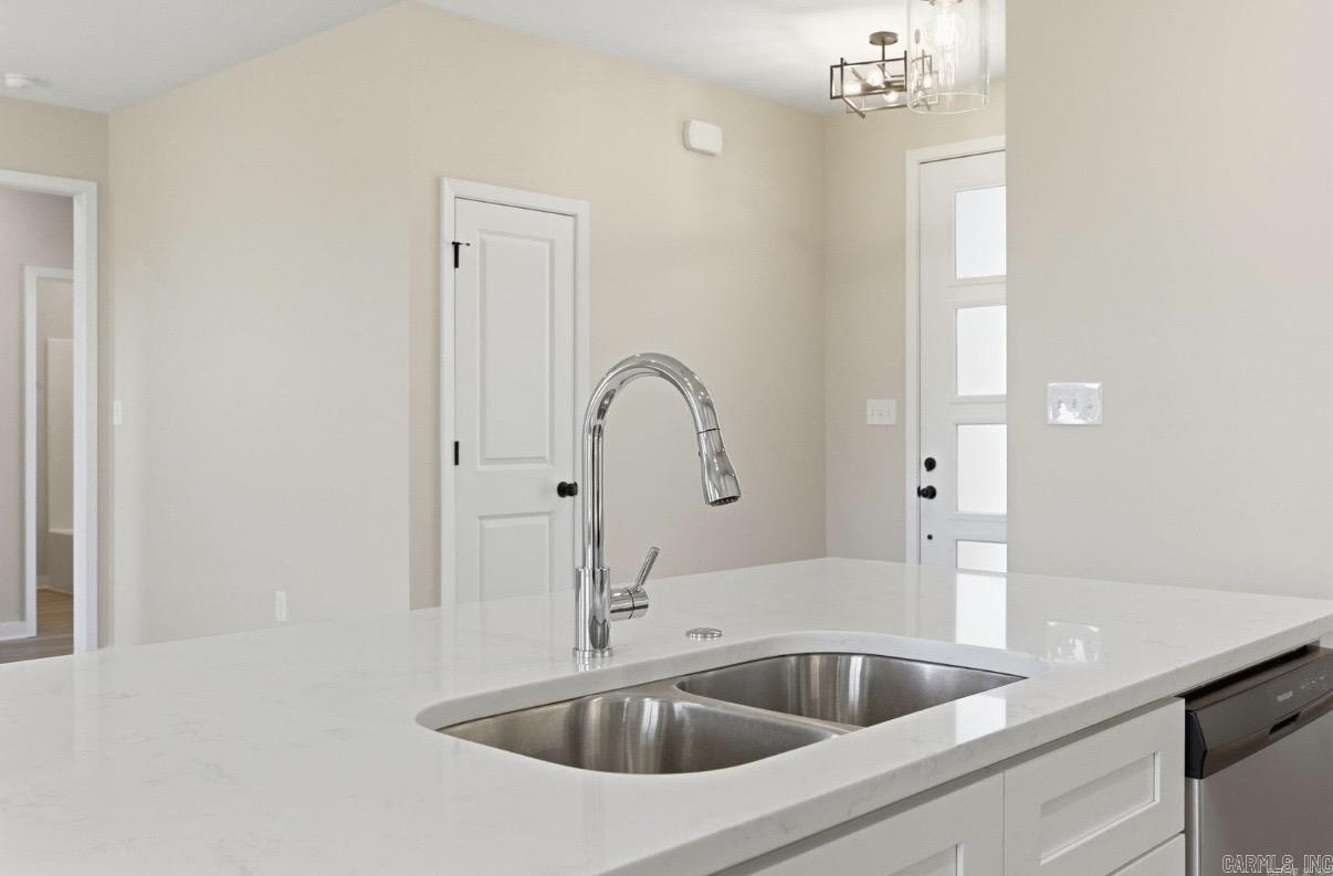 31 Walnut Valley Drive Property Photo 12