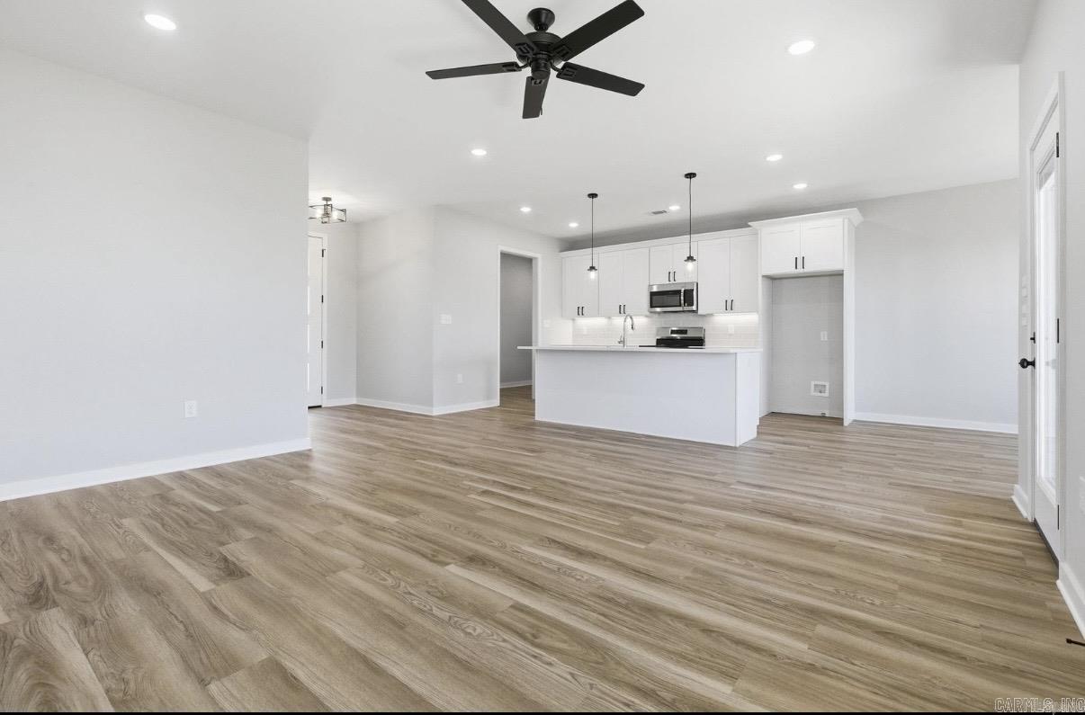 31 Walnut Valley Drive Property Photo 14