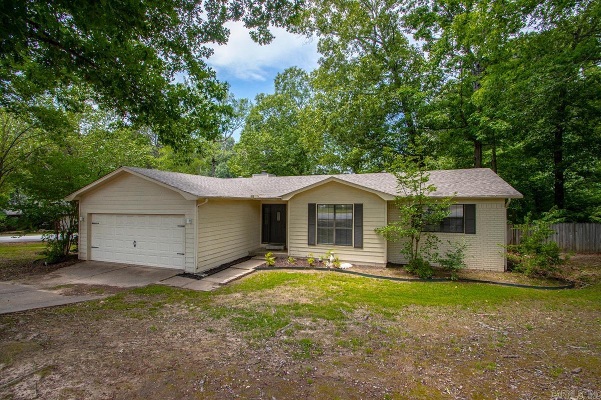 2101 Coral Tree Drive Property Photo 2