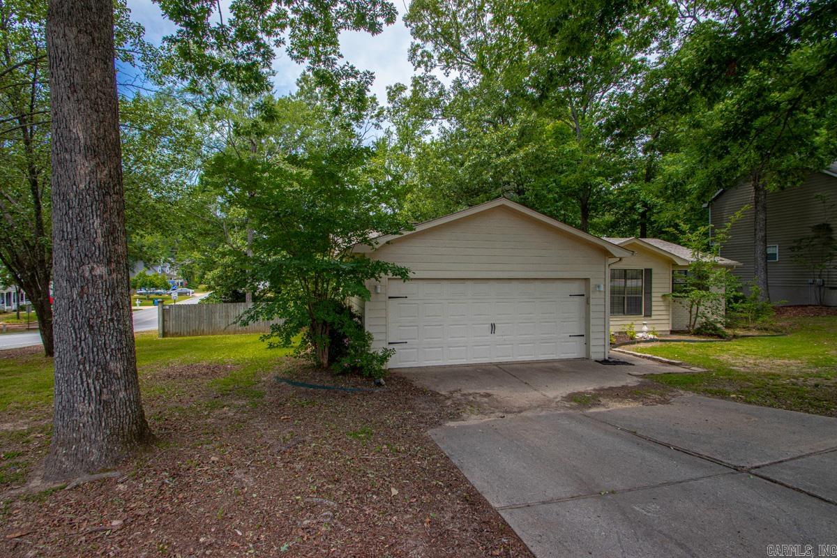 2101 Coral Tree Drive Property Photo 6