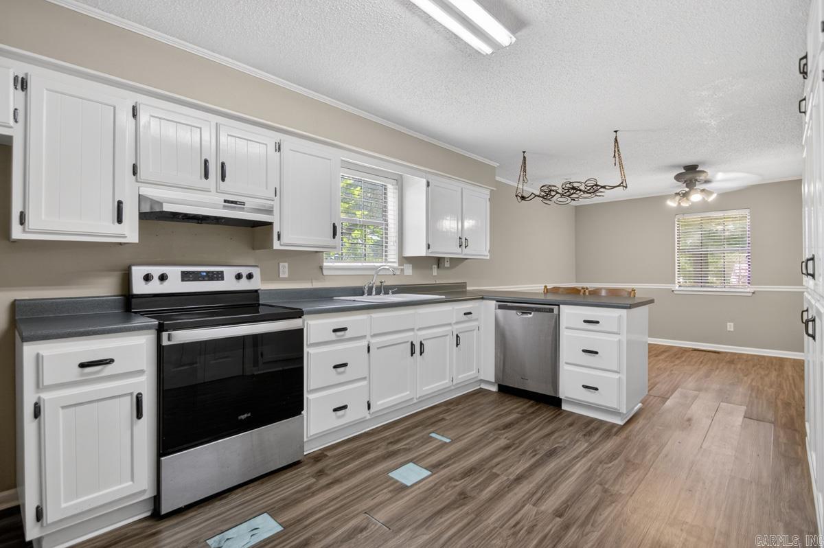 2101 Coral Tree Drive Property Photo 18