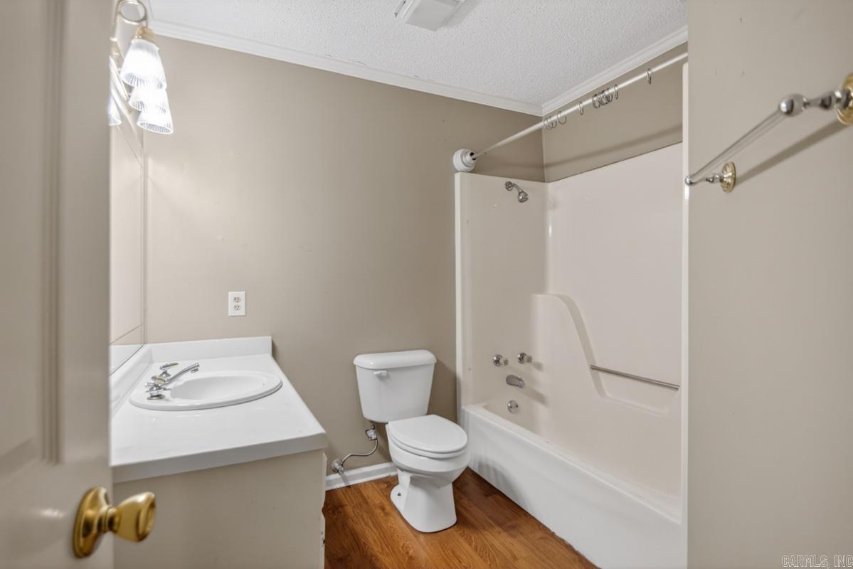2101 Coral Tree Drive Property Photo 25