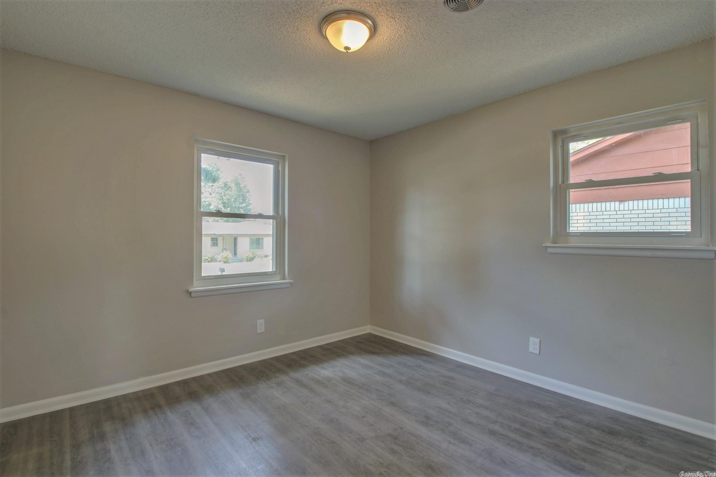 5806 Southwick Drive Property Photo 14