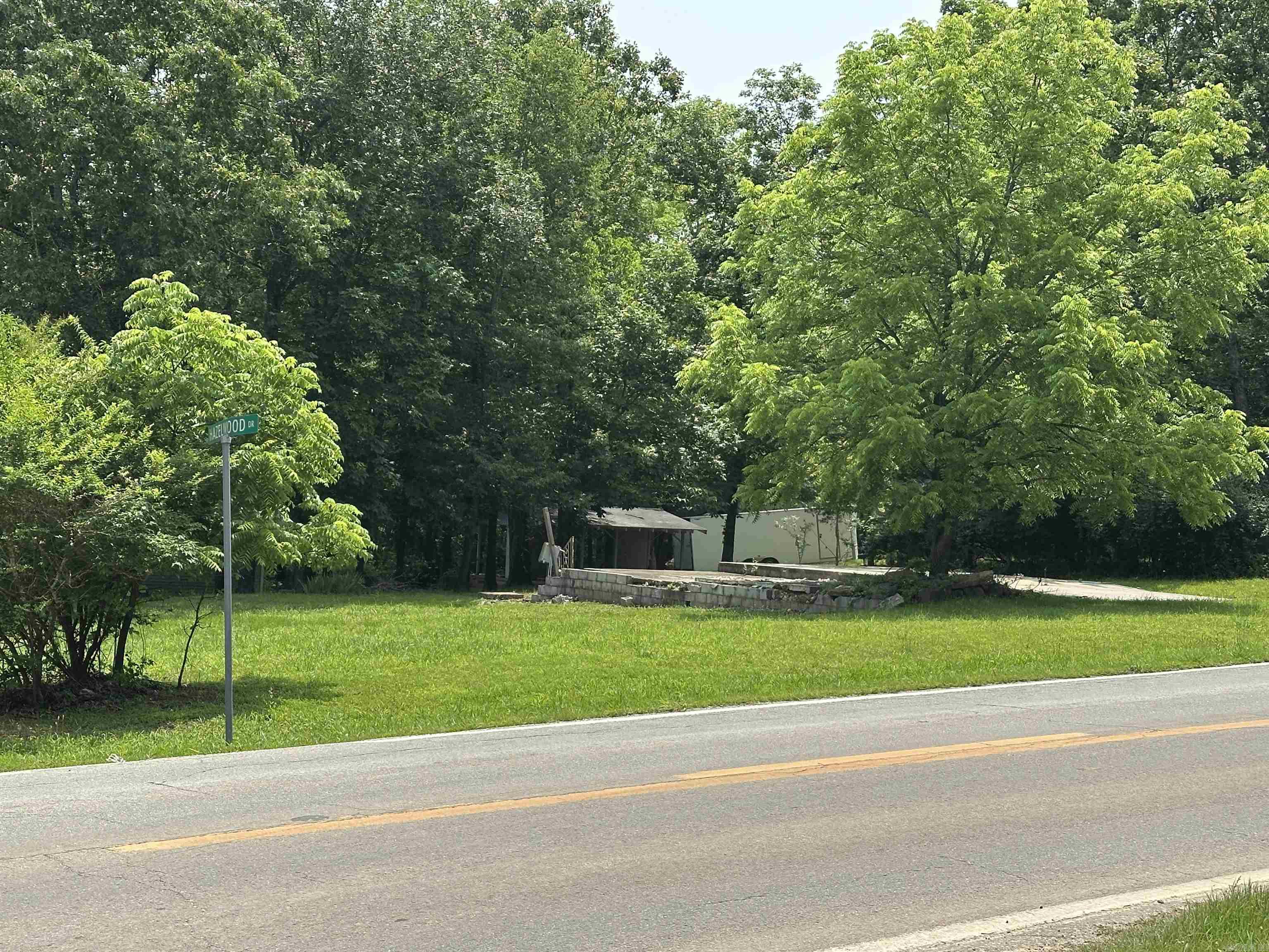 320 Hazelwood Drive Property Photo 10