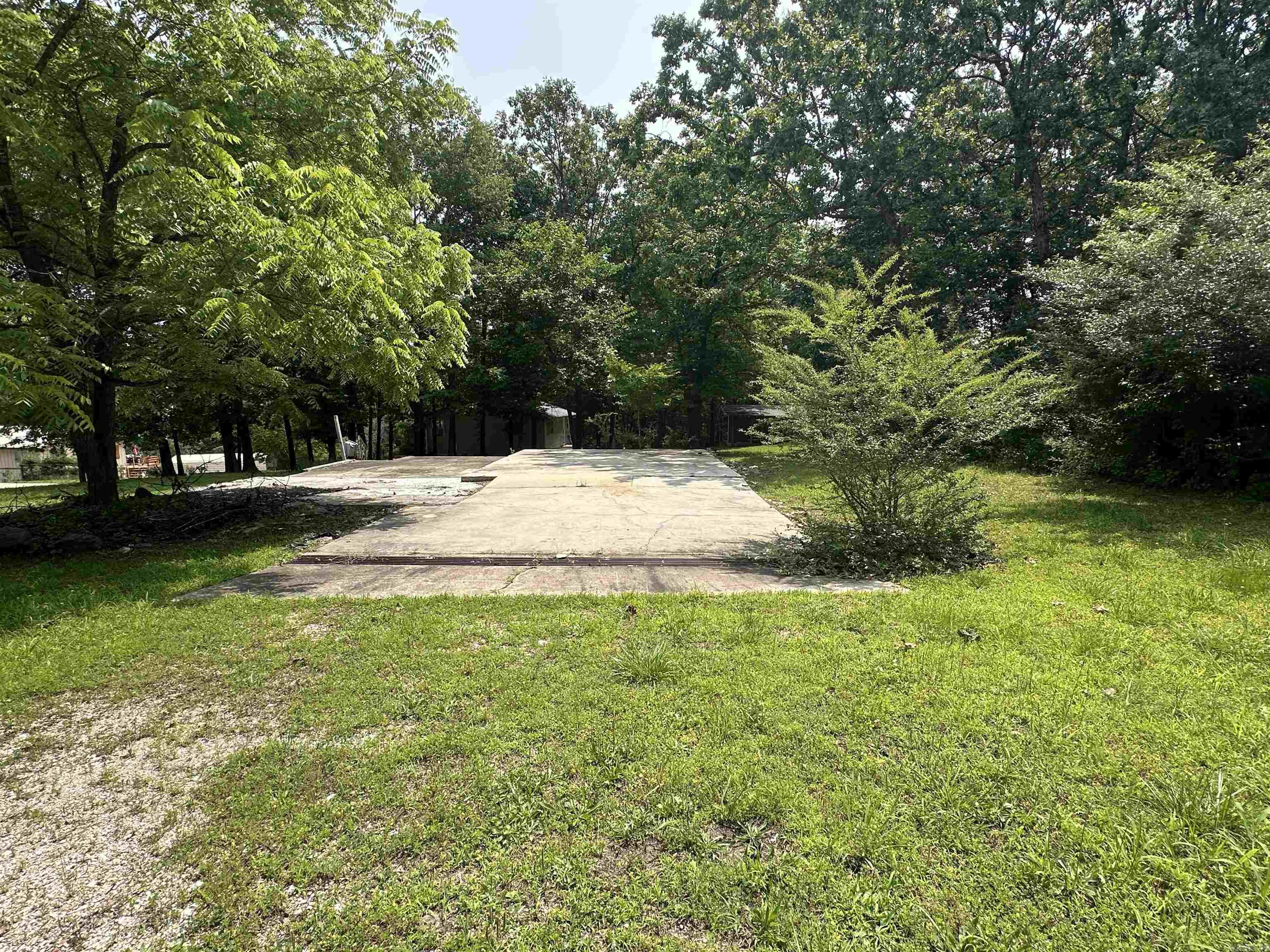 320 Hazelwood Drive Property Photo 11