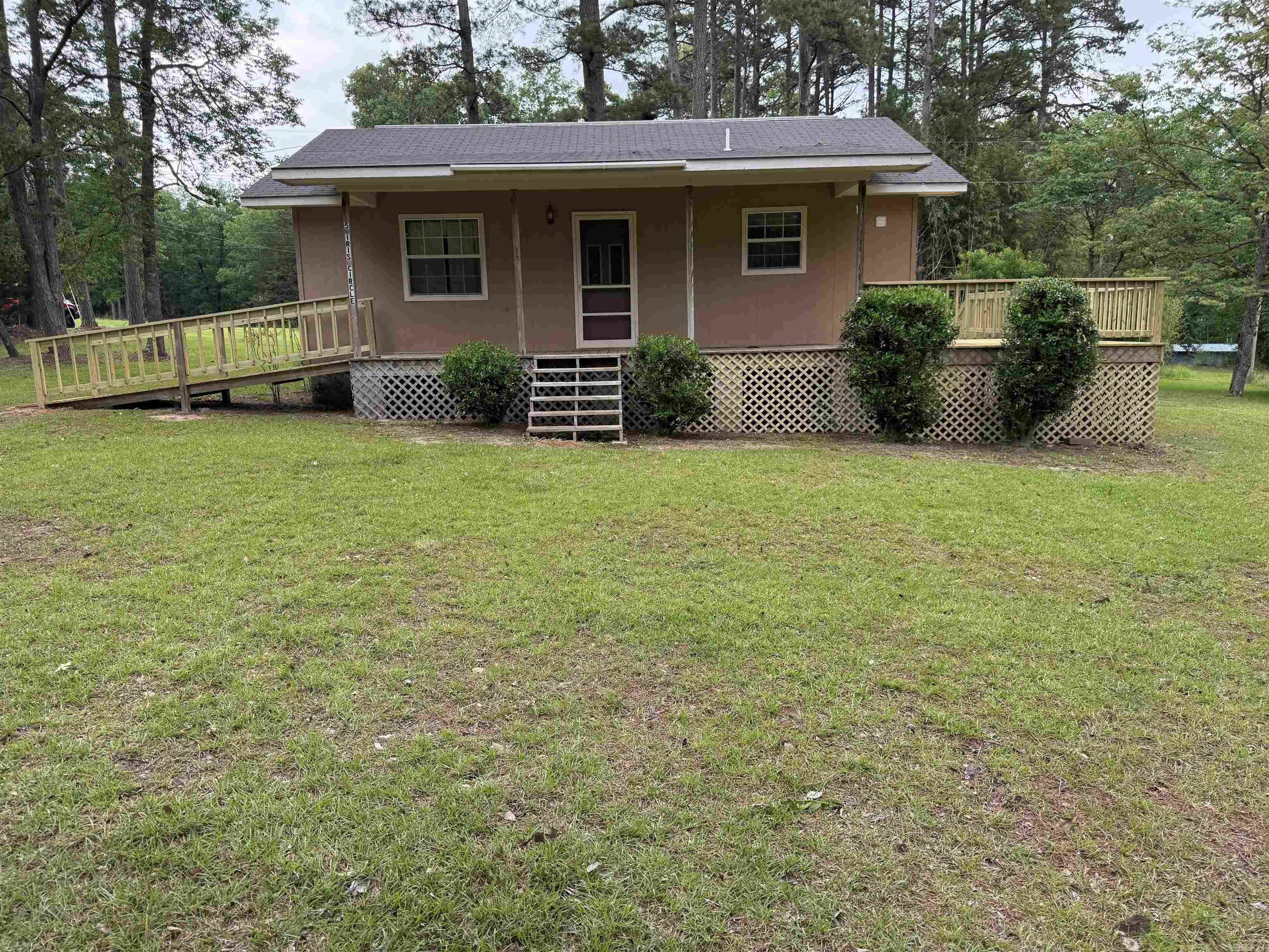 5 Iris Circle Property Photo 1