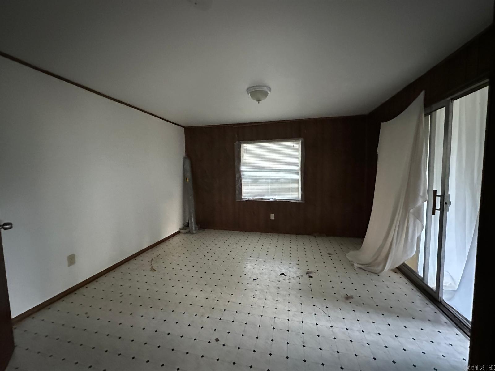 7429 Watts Road Property Photo 13