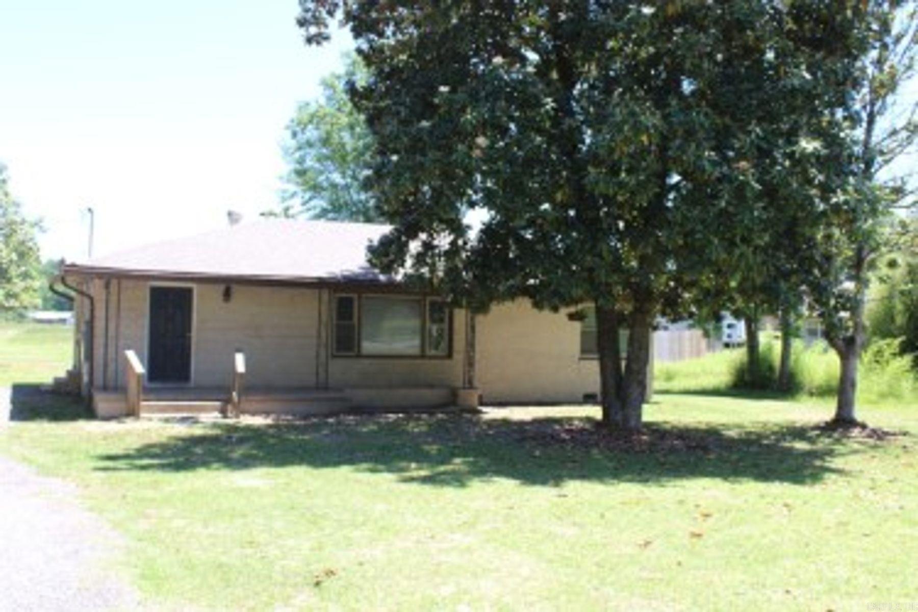 3806 S Highway 229 Property Photo 2