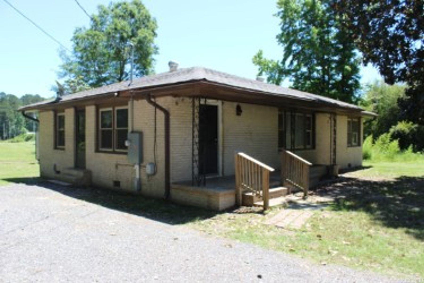 3806 S Highway 229 Property Photo 4