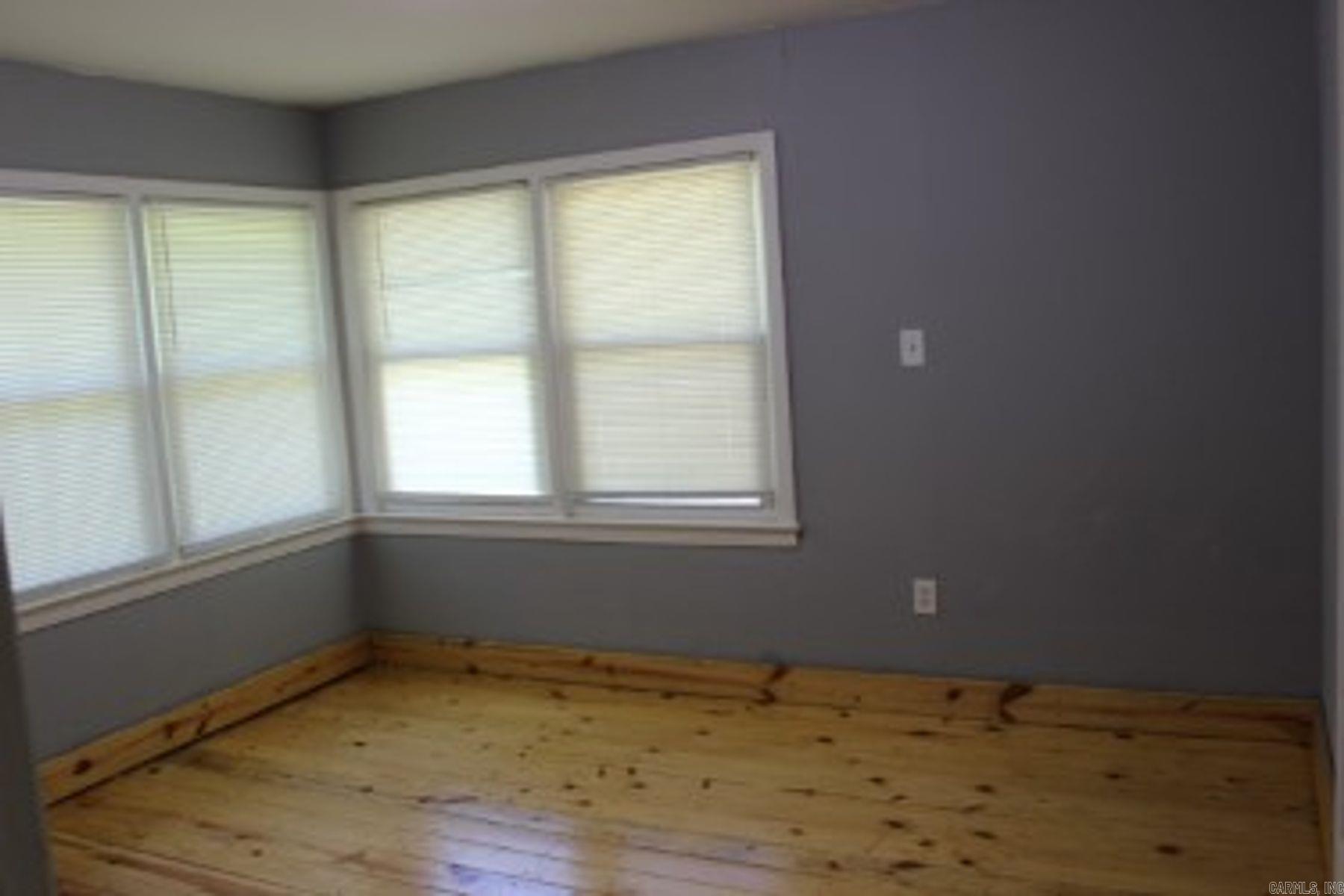 3806 S Highway 229 Property Photo 7