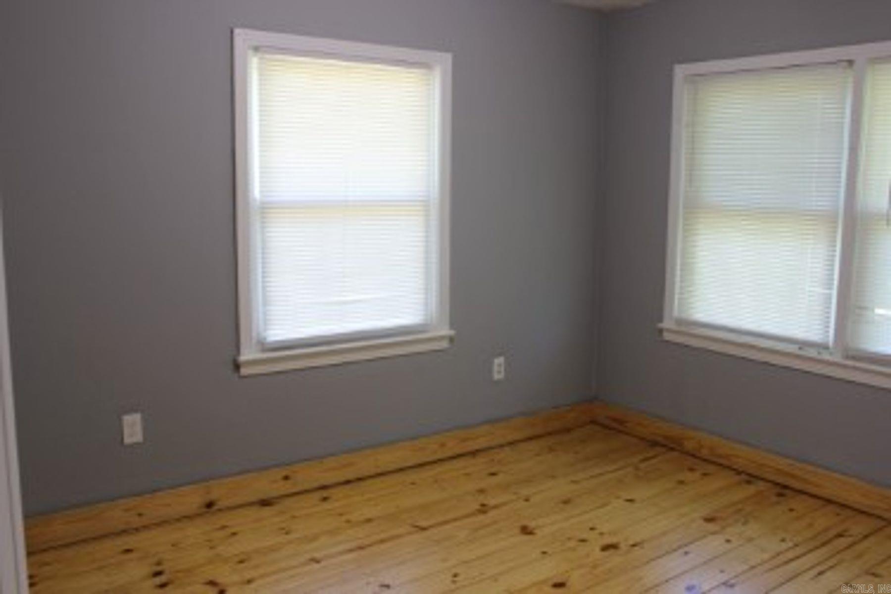 3806 S Highway 229 Property Photo 8