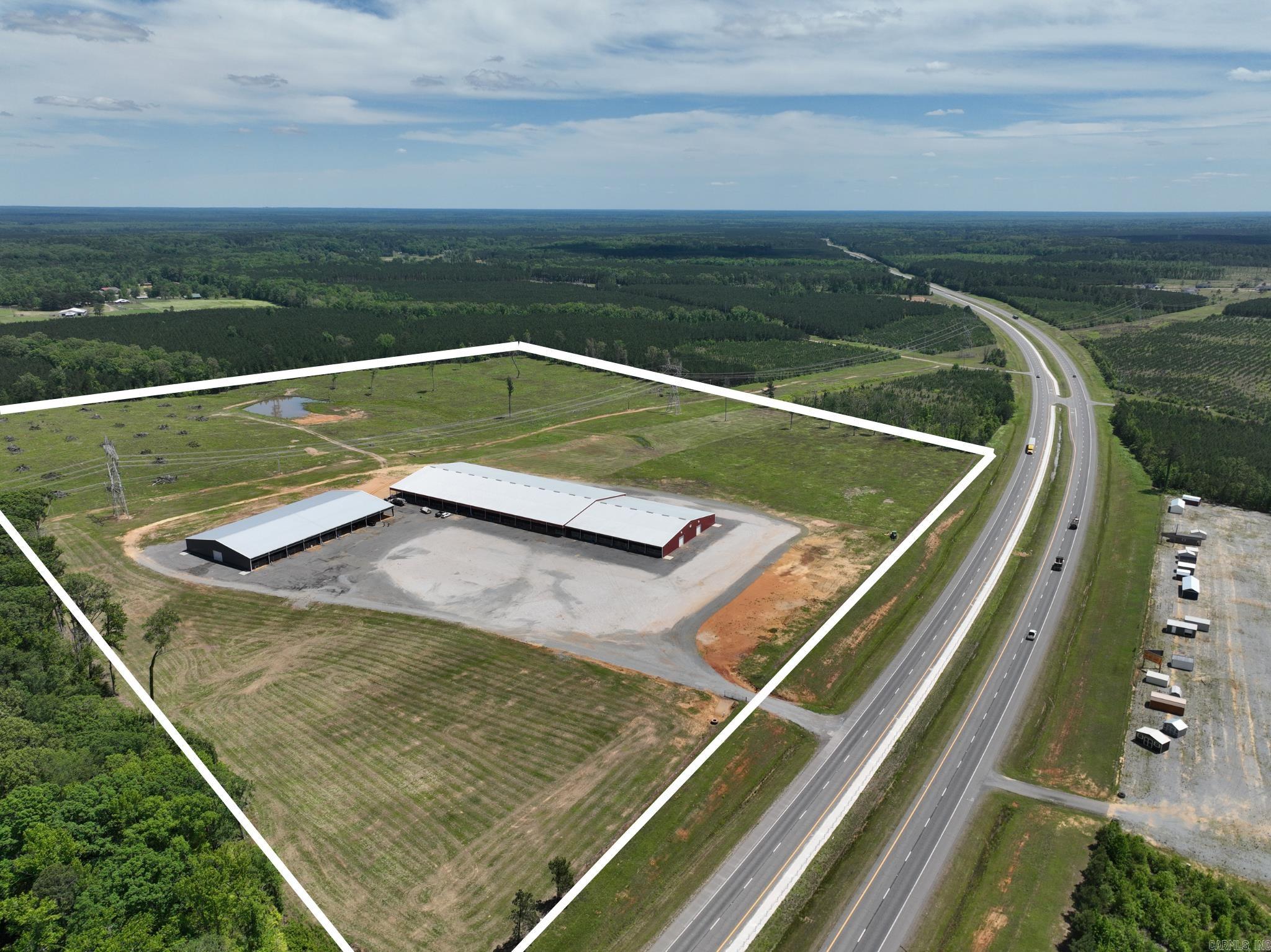 5690 Sheridan Bypass Property Photo 1