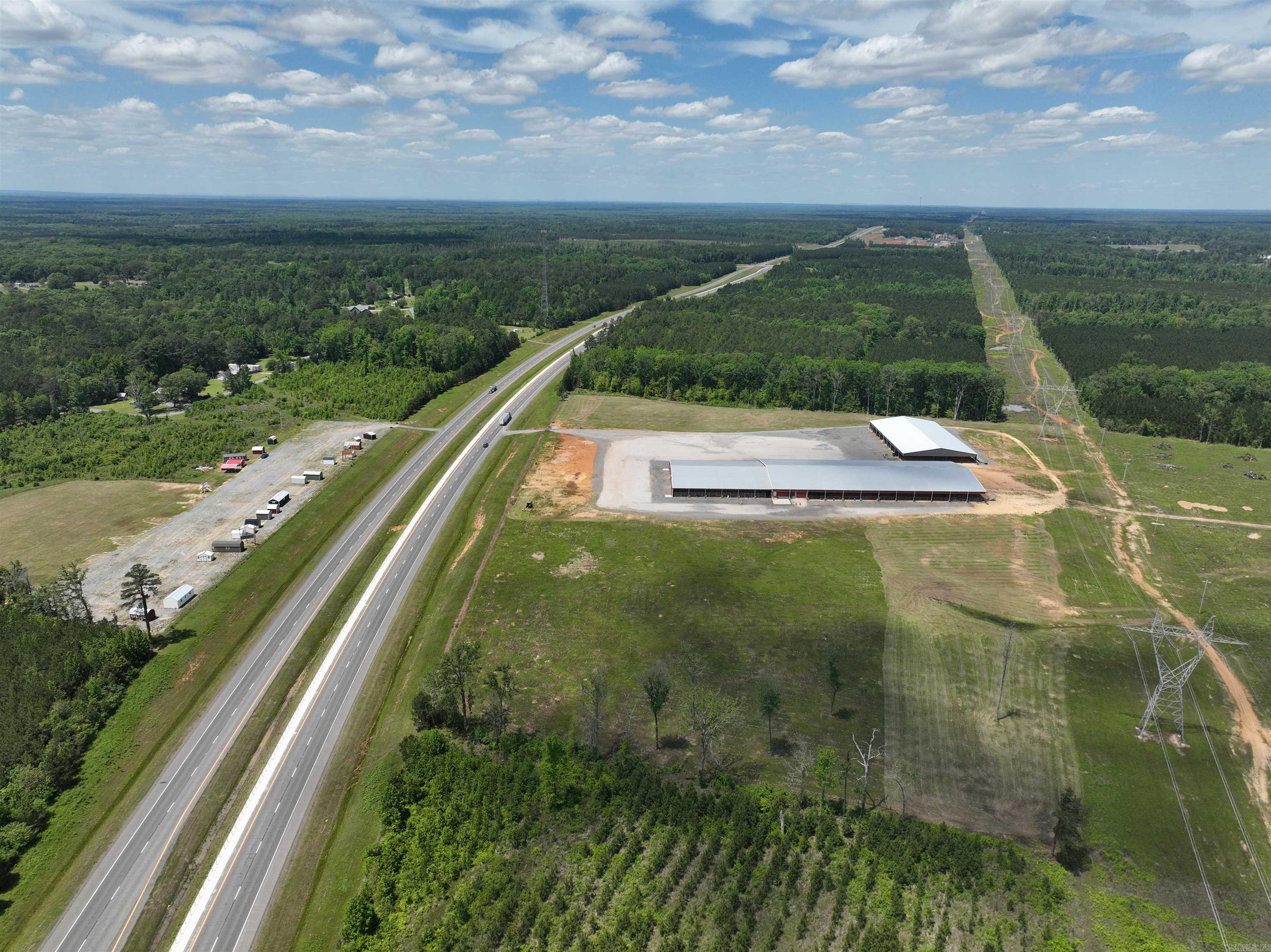 5690 Sheridan Bypass Property Photo 3