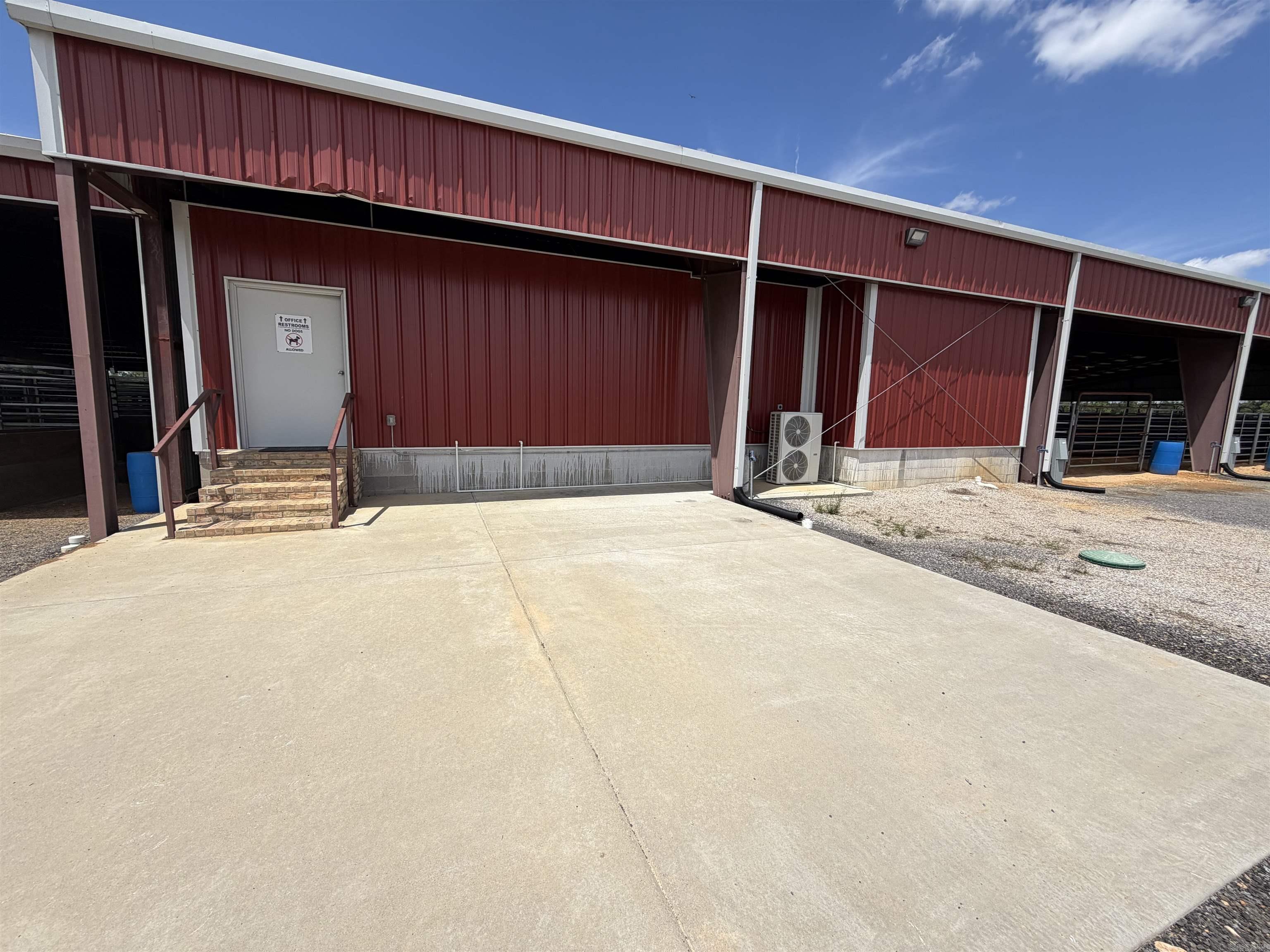 5690 Sheridan Bypass Property Photo 14